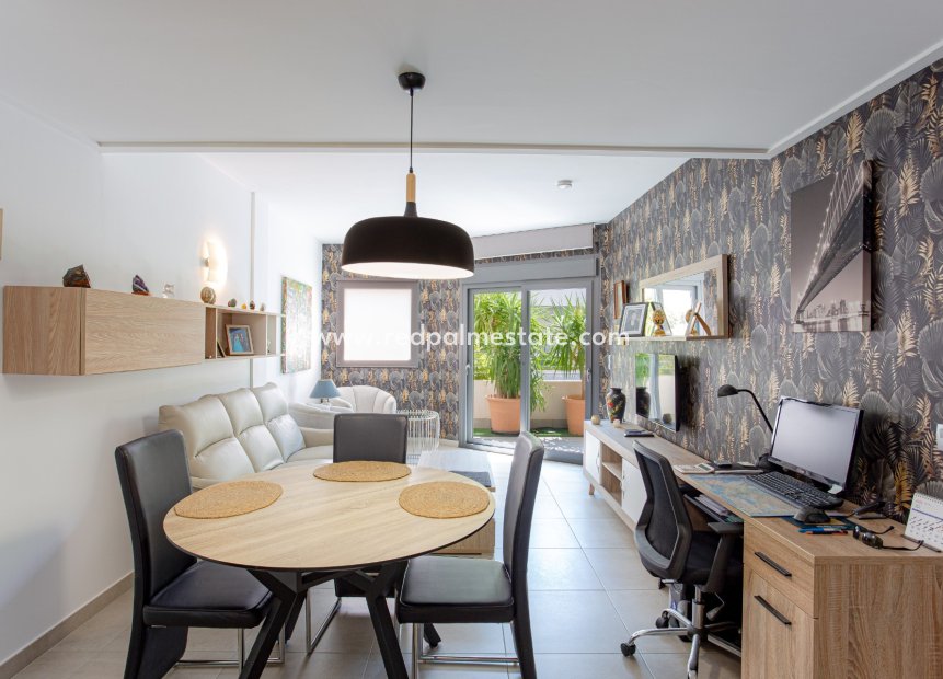 Resale - Apartments -
Torrevieja