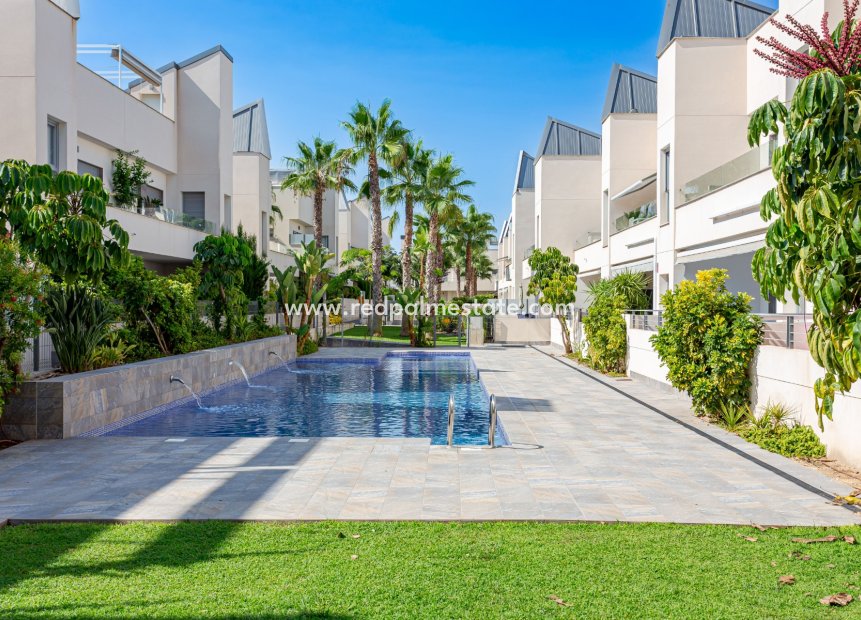 Resale - Apartments -
Torrevieja