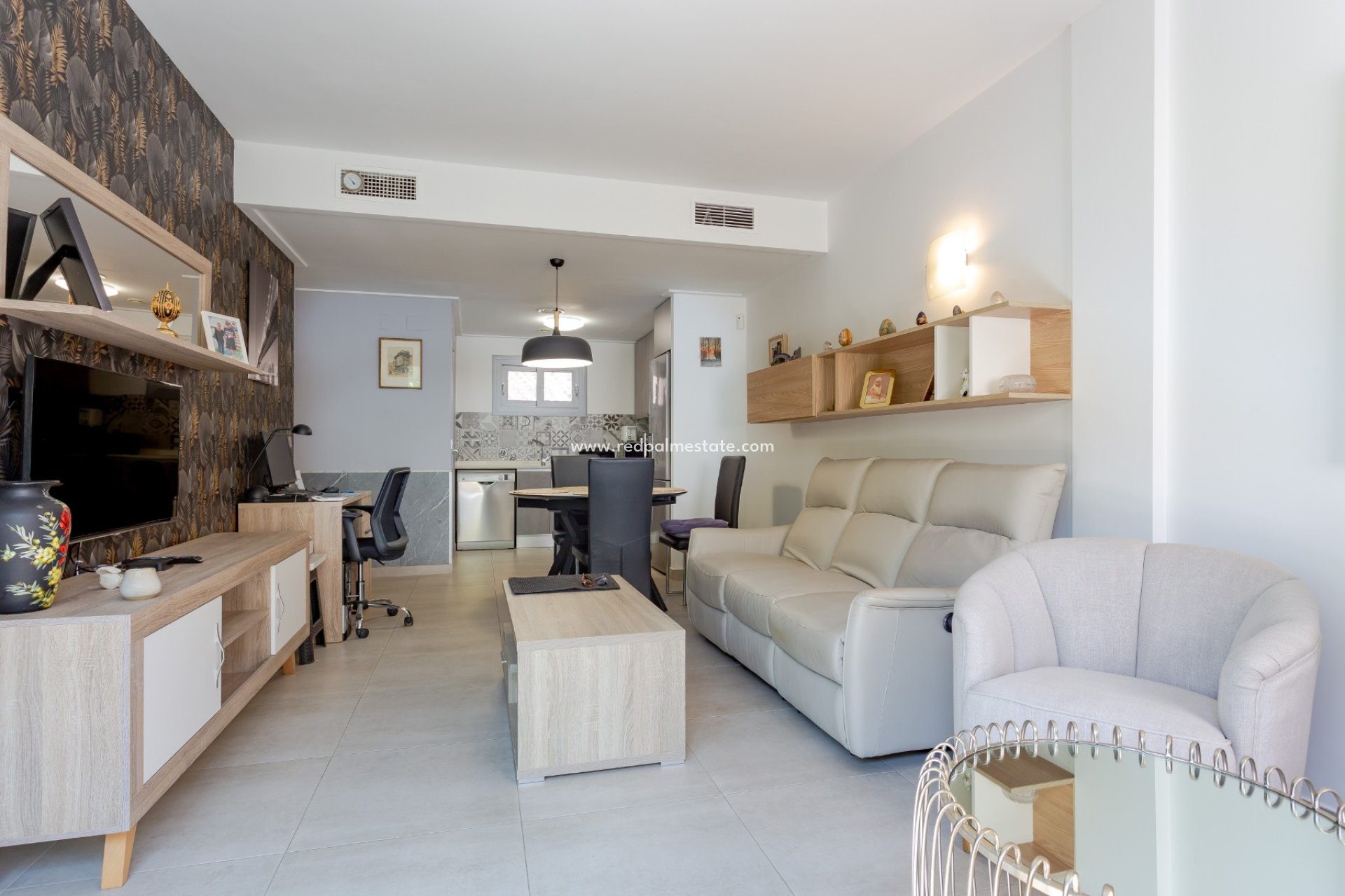 Resale - Apartments -
Torrevieja