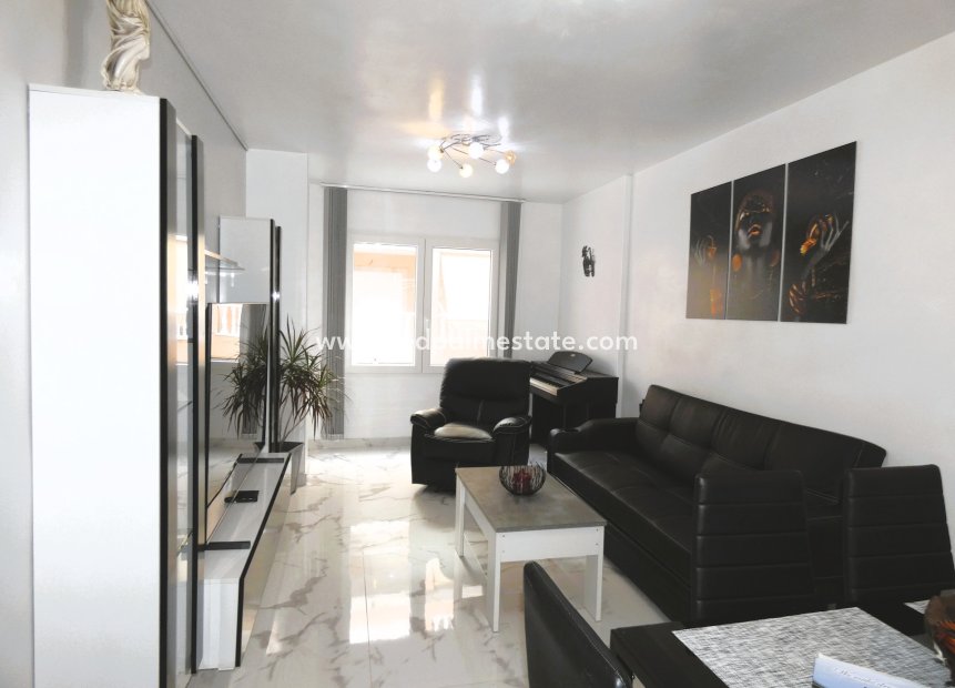Resale - Apartments -
Torrevieja