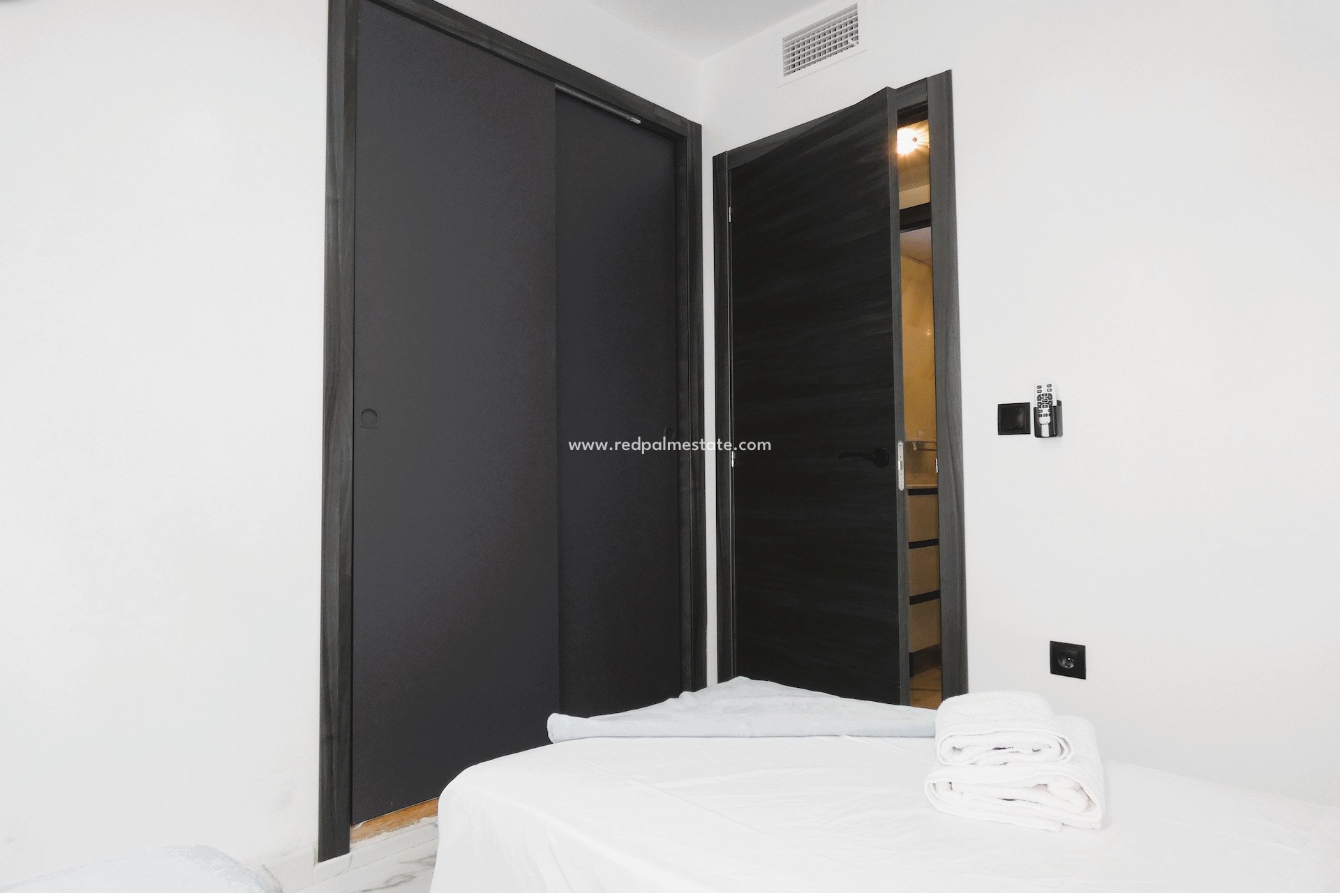 Resale - Apartments -
Torrevieja