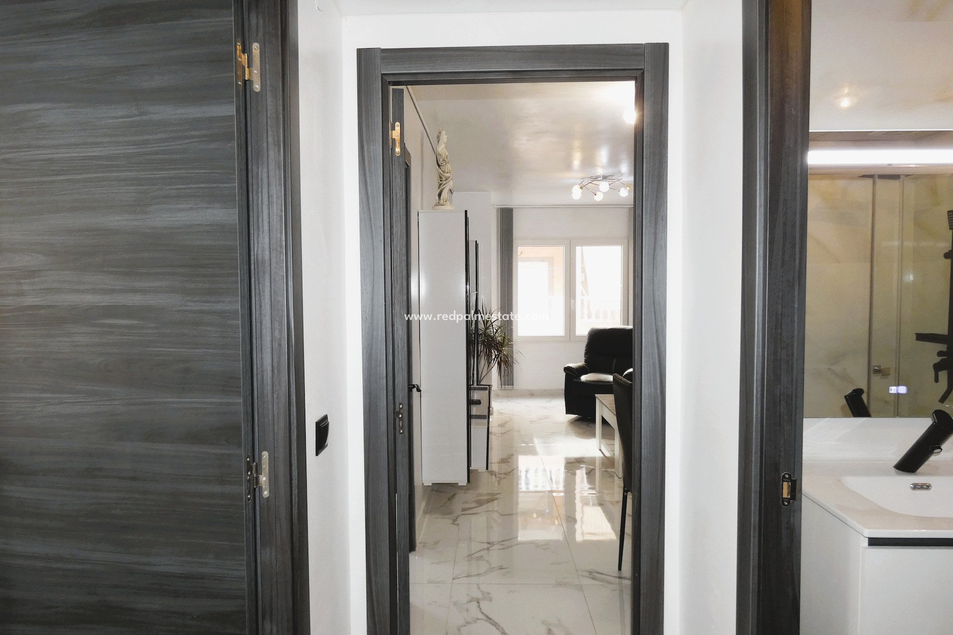 Resale - Apartments -
Torrevieja