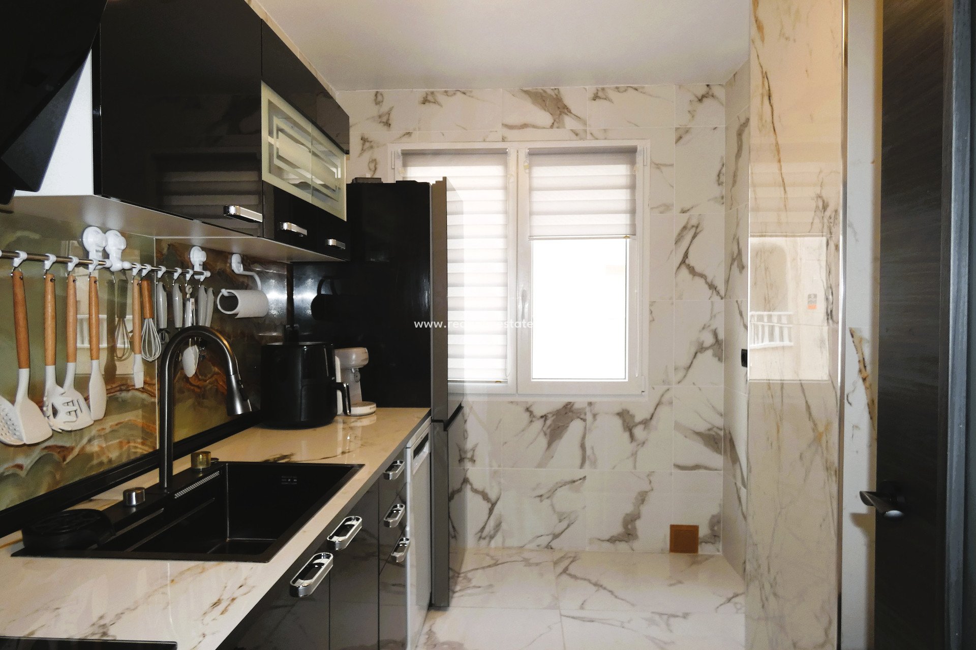 Resale - Apartments -
Torrevieja