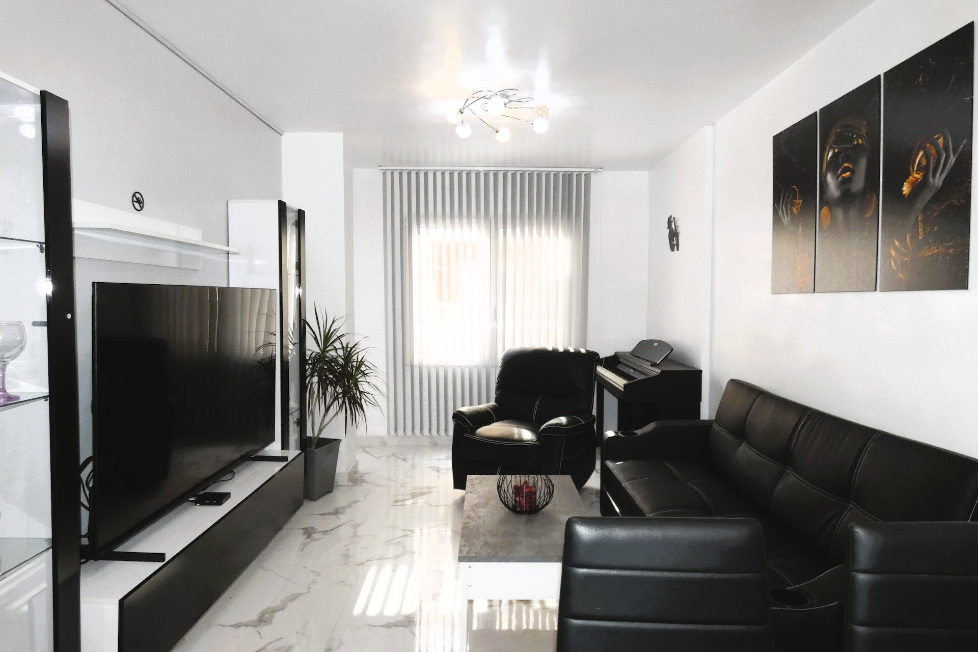 Resale - Apartments -
Torrevieja