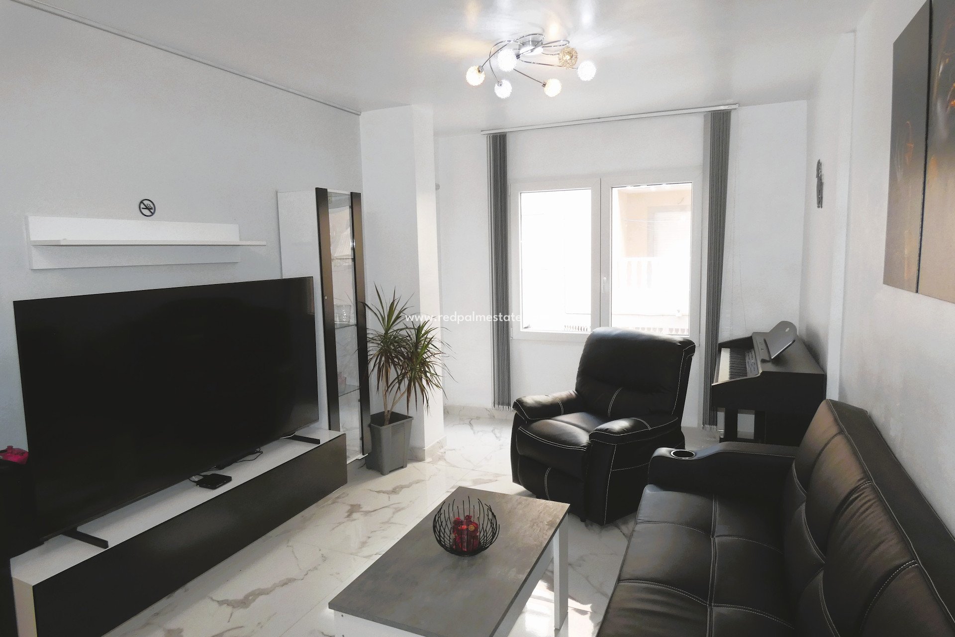 Resale - Apartments -
Torrevieja