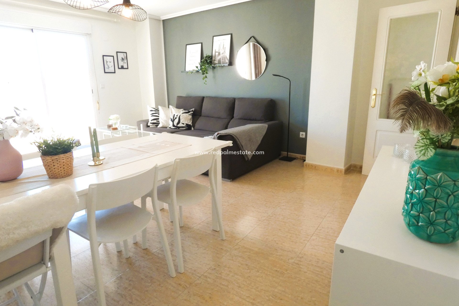 Resale - Apartments -
Torrevieja