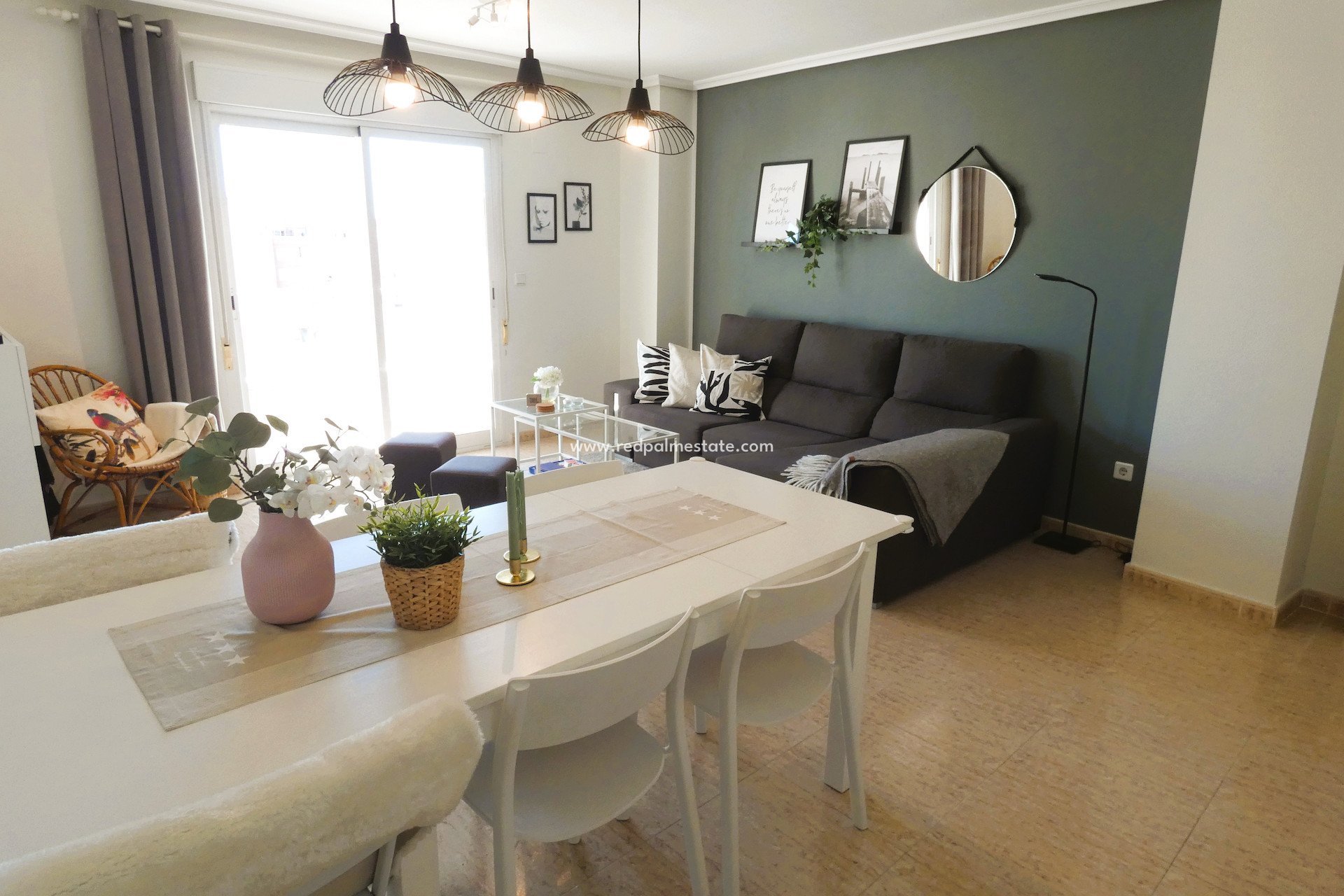 Resale - Apartments -
Torrevieja