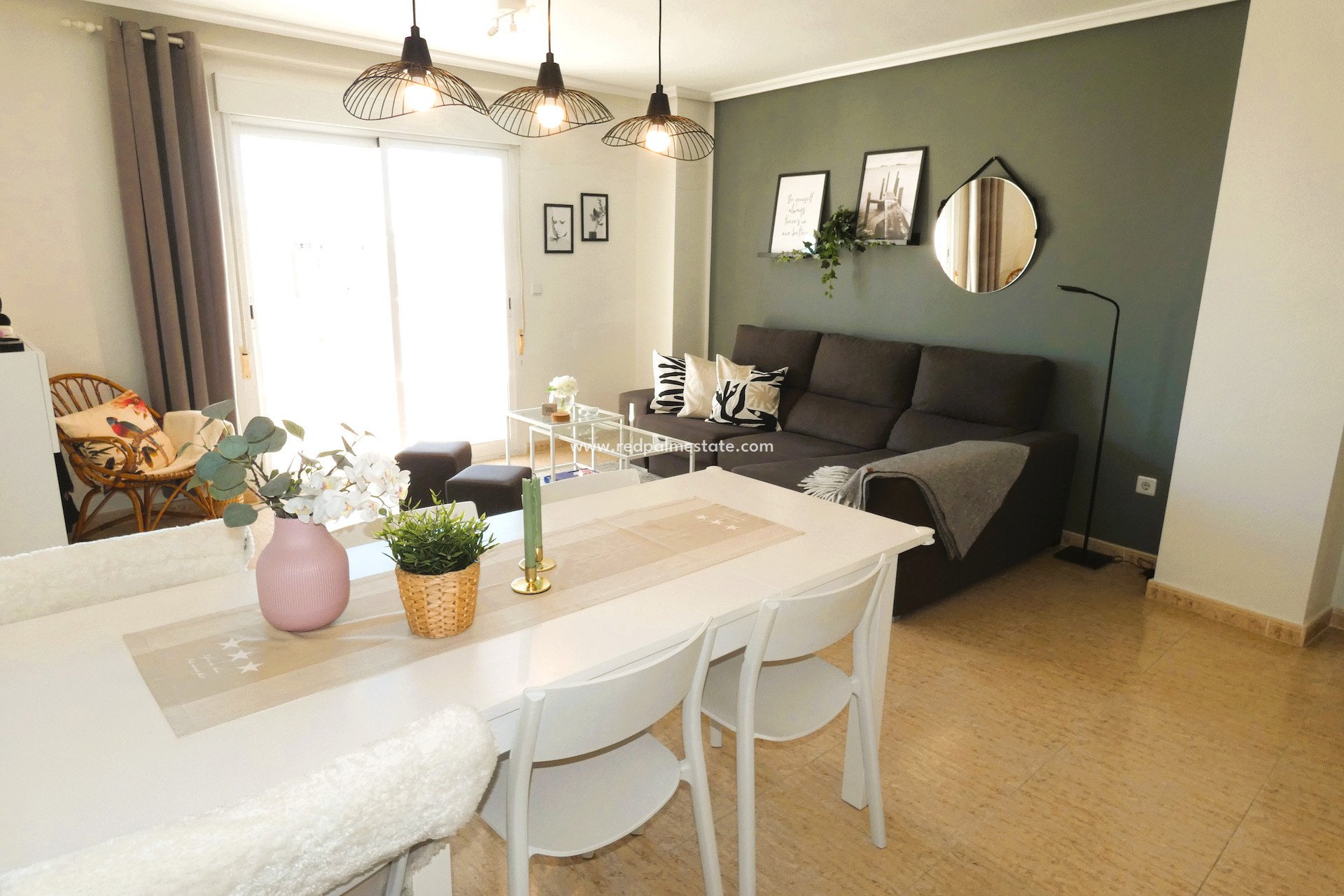 Resale - Apartments -
Torrevieja