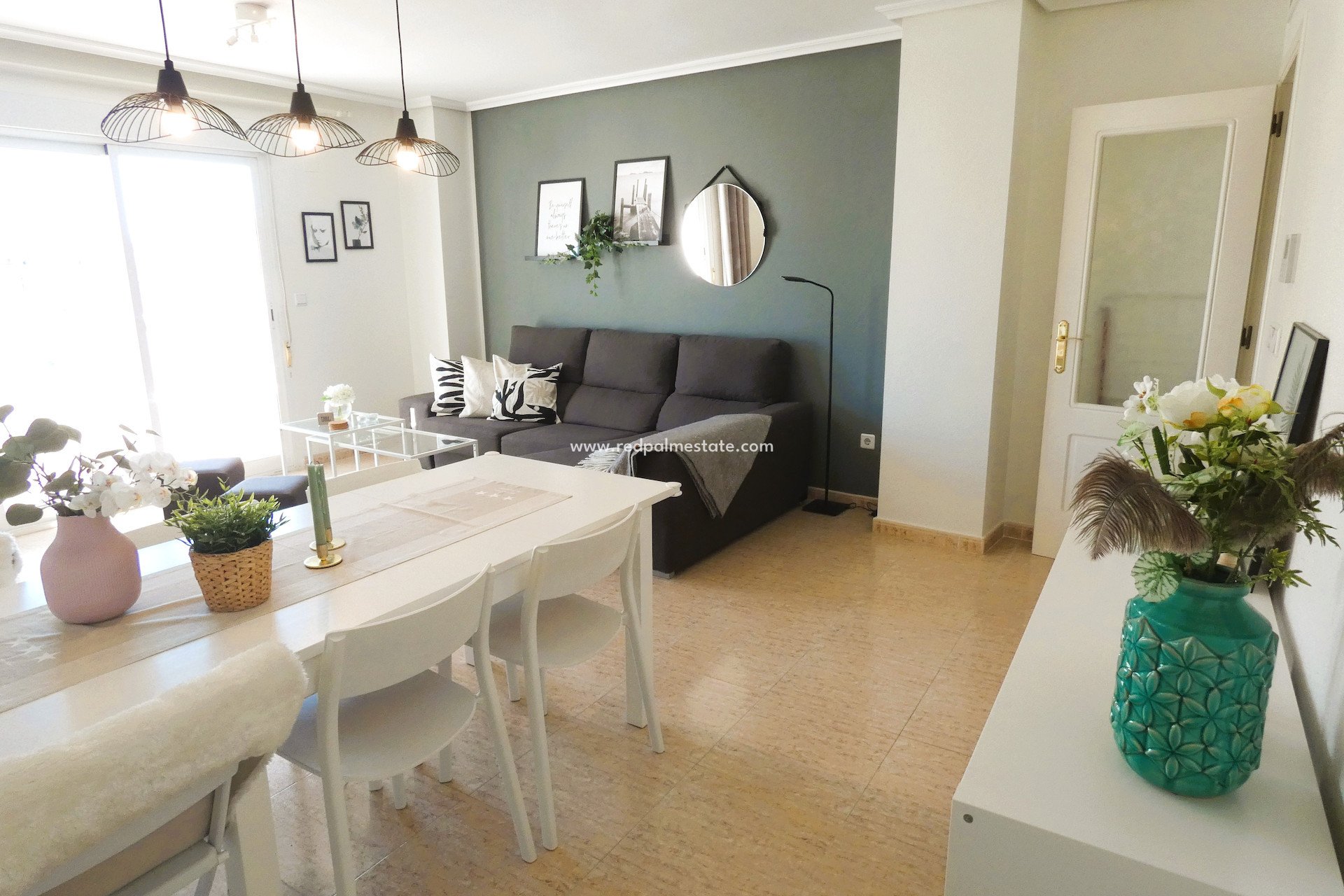 Resale - Apartments -
Torrevieja