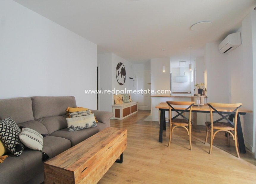 Resale - Apartments -
Torrevieja