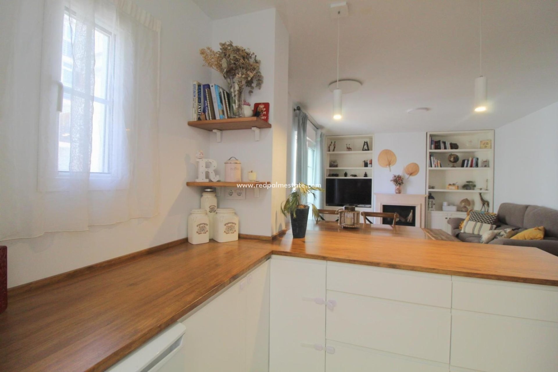 Resale - Apartments -
Torrevieja