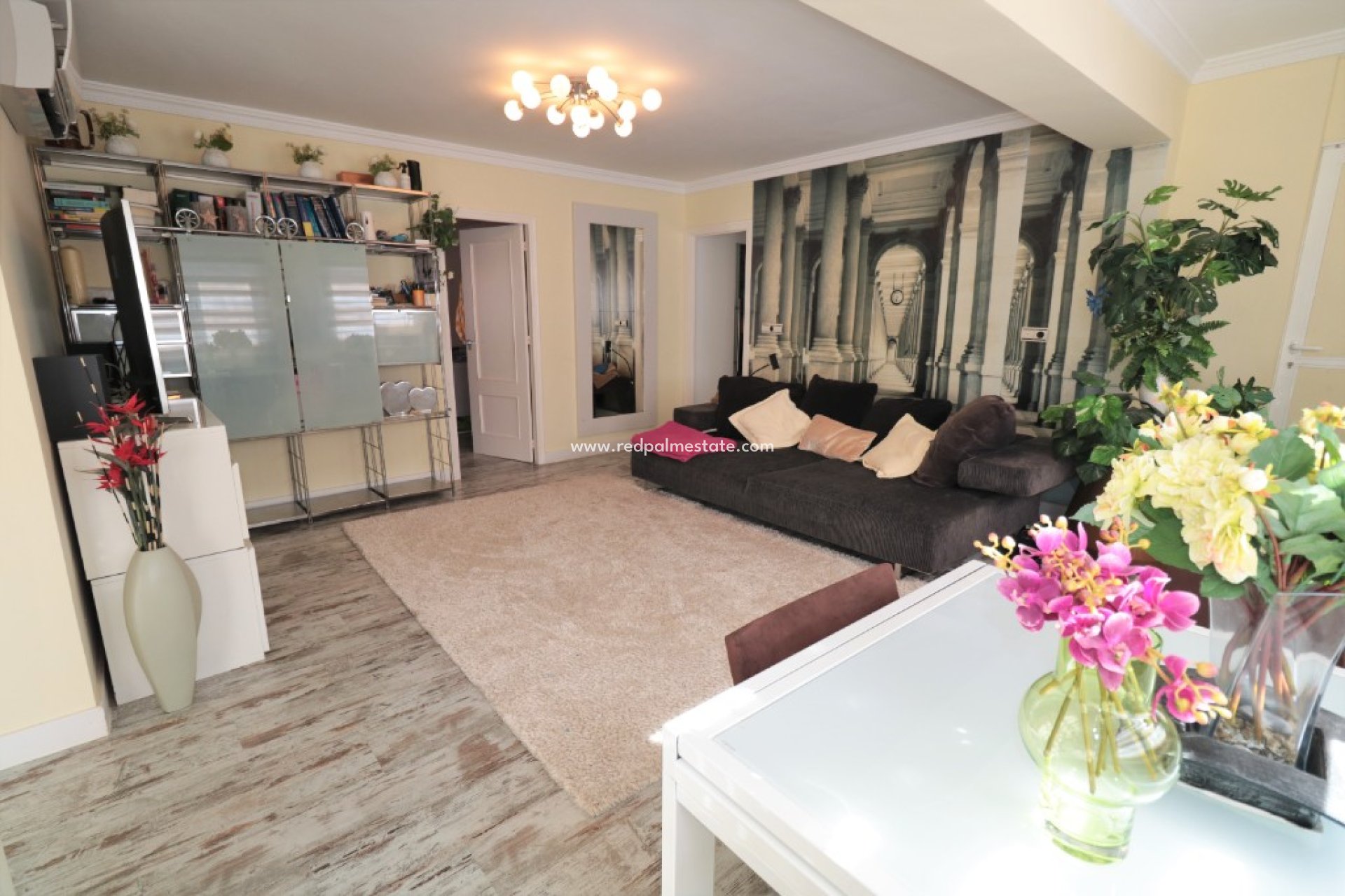 Resale - Apartments -
Torrevieja