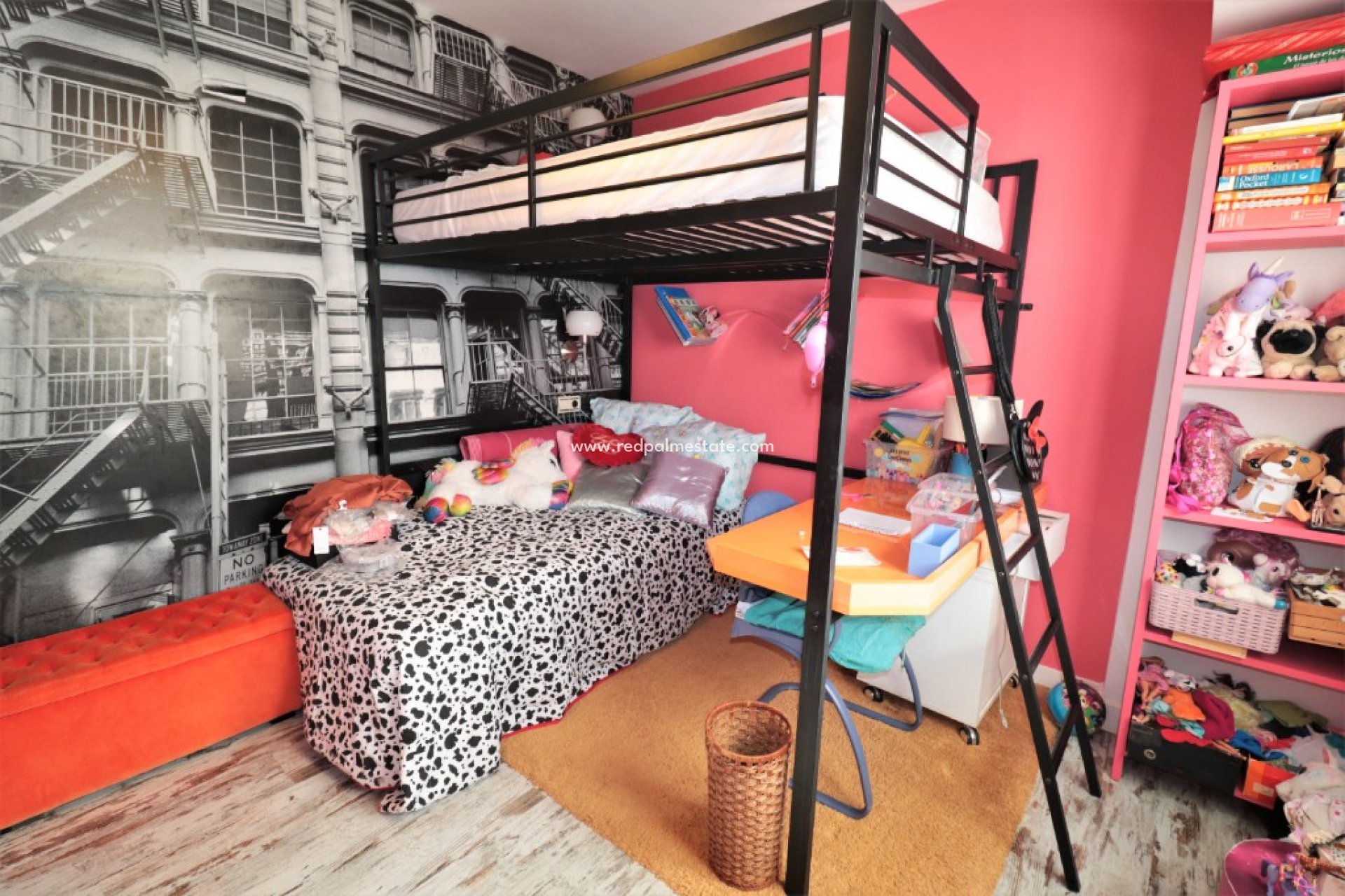 Resale - Apartments -
Torrevieja