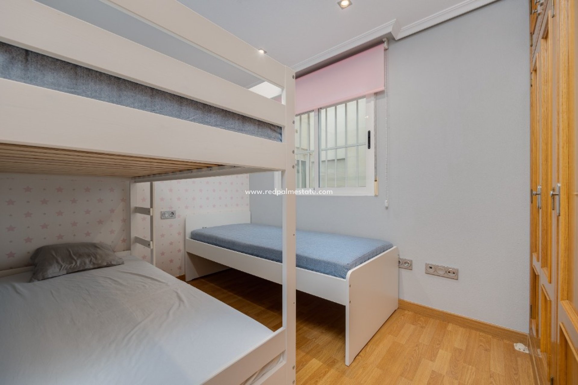 Resale - Apartments -
Torrevieja