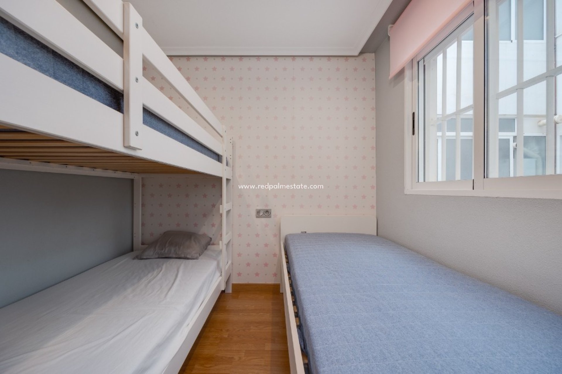 Resale - Apartments -
Torrevieja