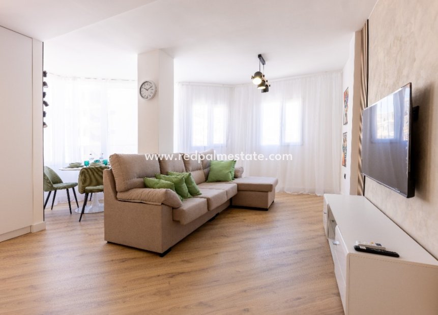 Resale - Apartments -
Torrevieja