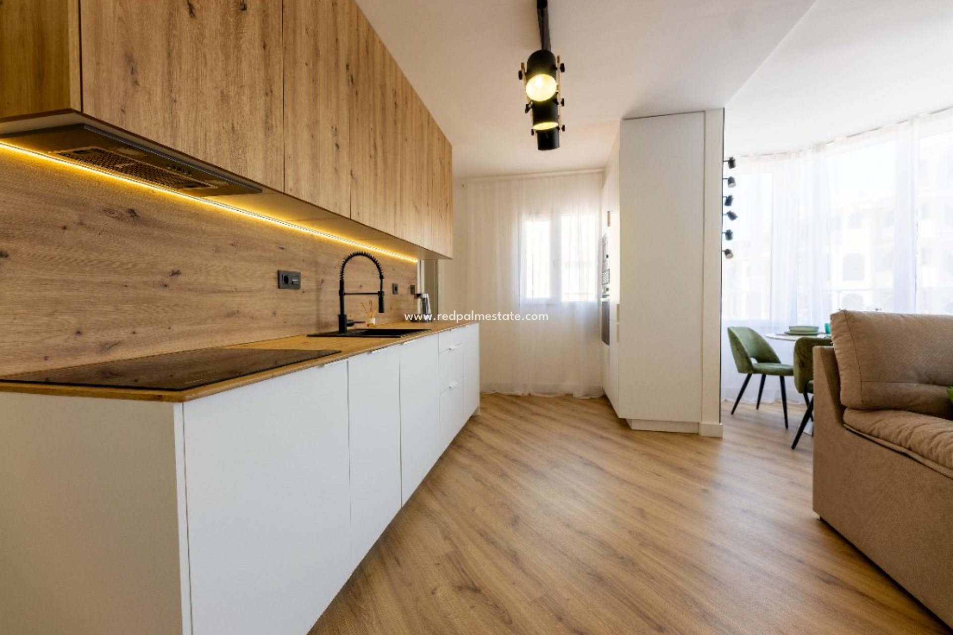 Resale - Apartments -
Torrevieja