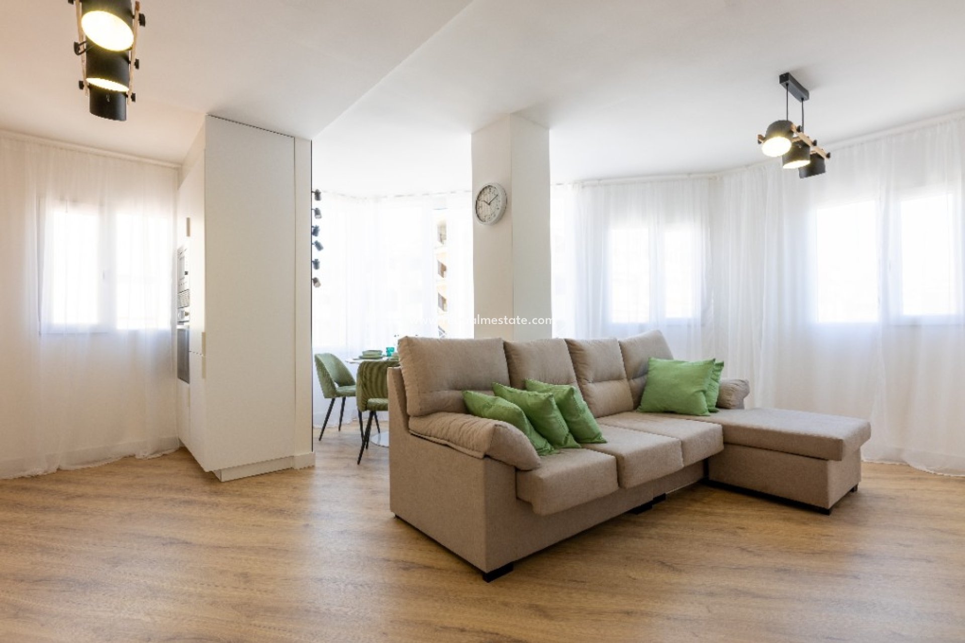 Resale - Apartments -
Torrevieja