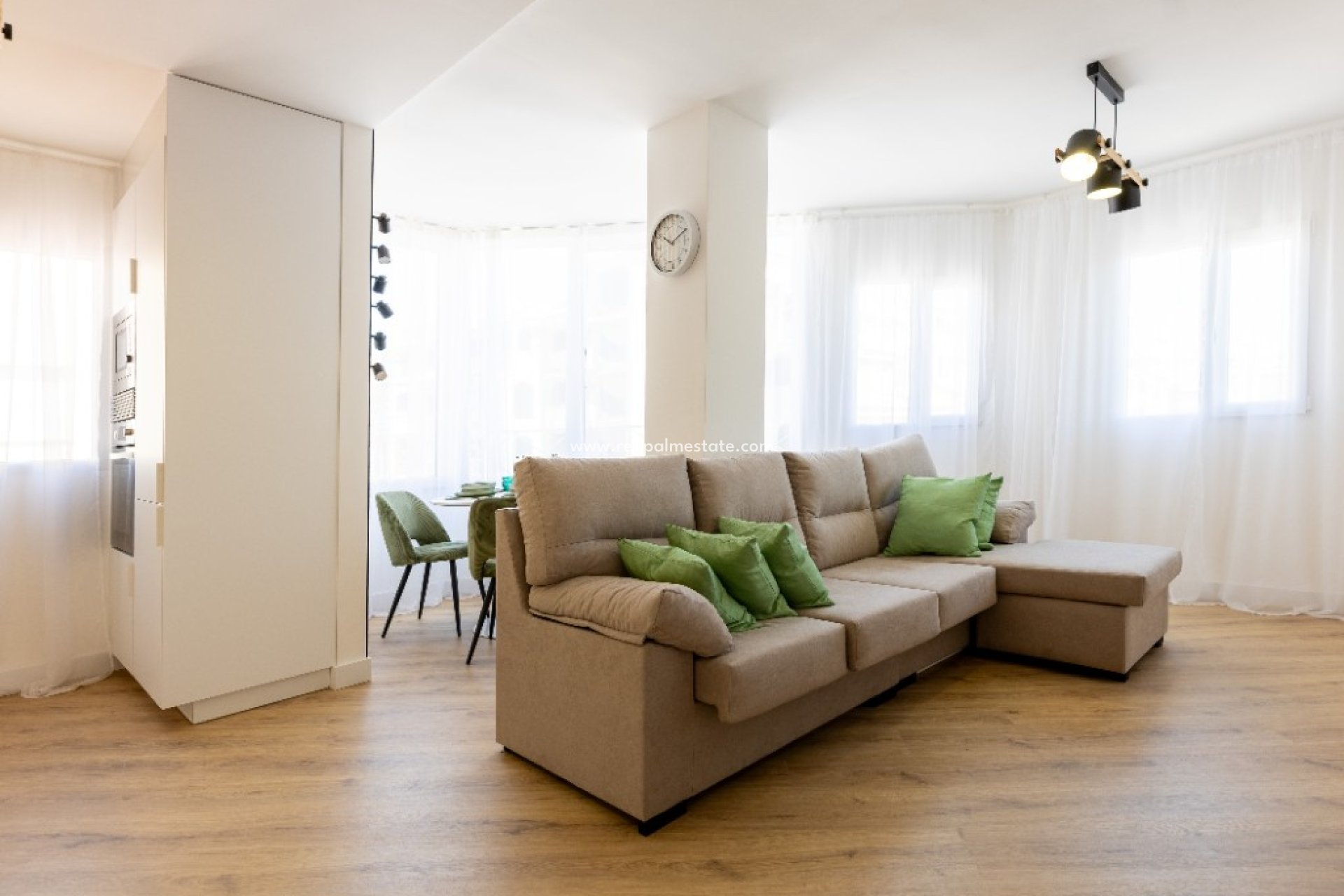 Resale - Apartments -
Torrevieja