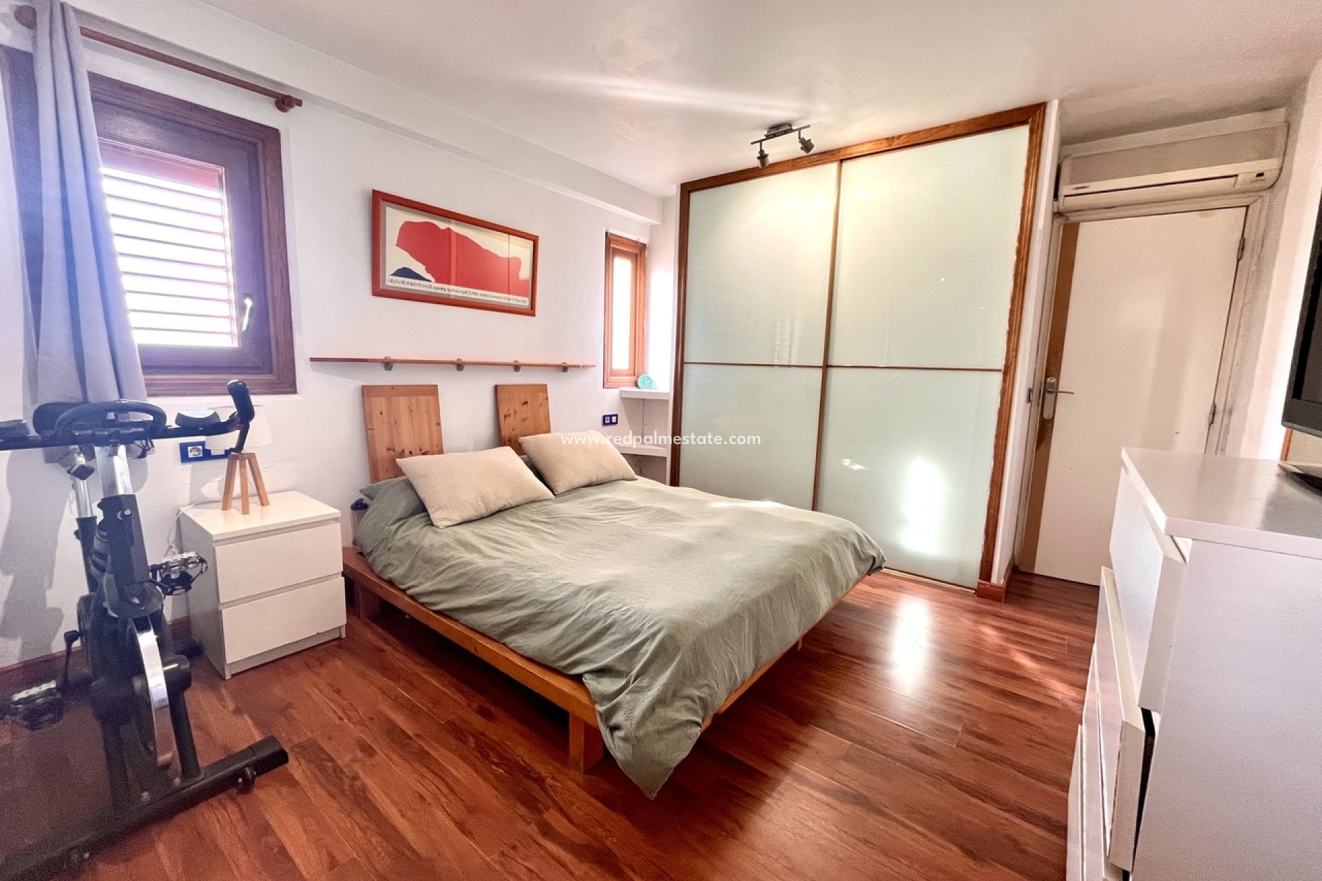 Resale - Apartments -
Torrevieja