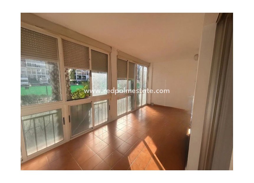 Resale - Apartments -
Torrevieja