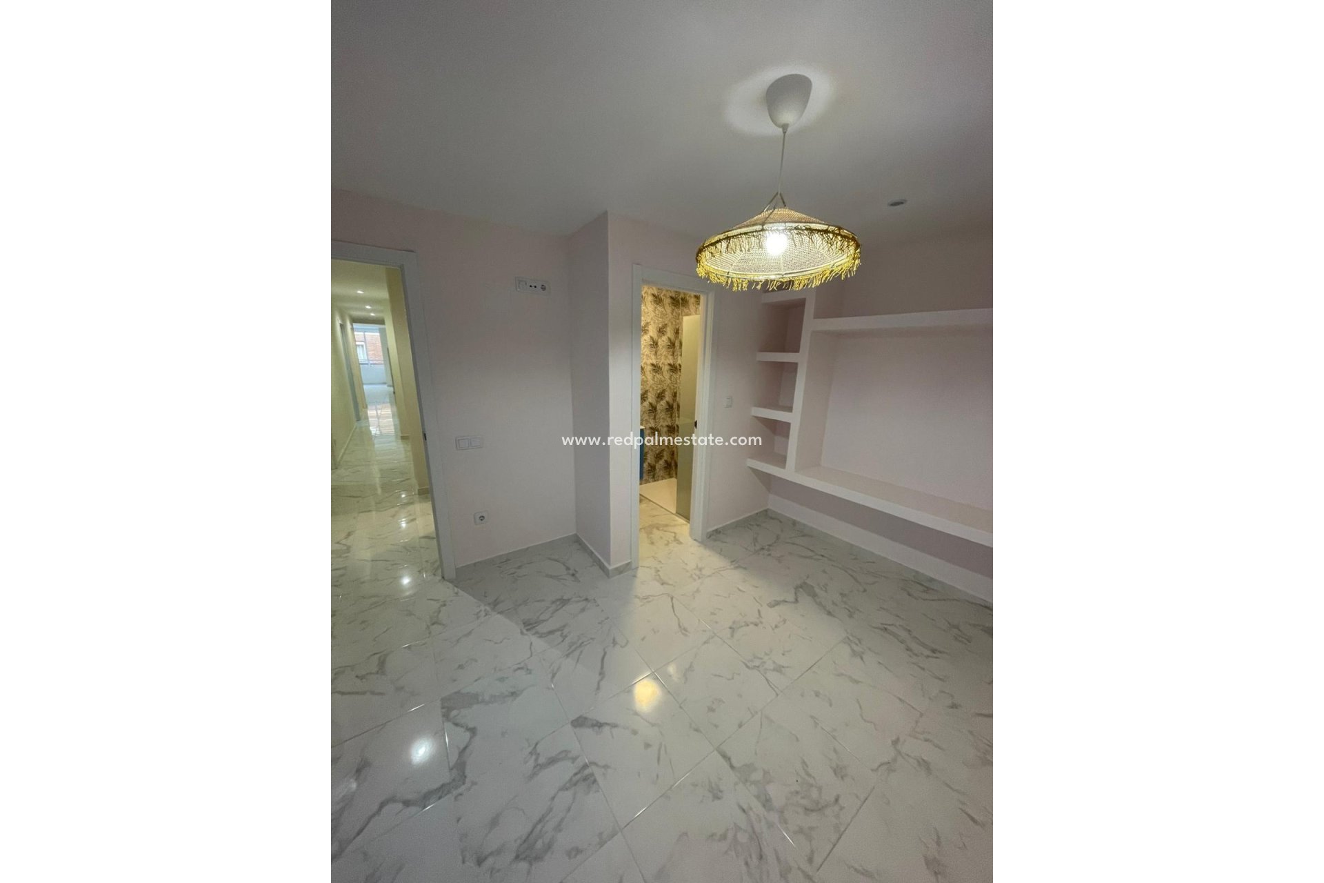 Resale - Apartments -
Torrevieja