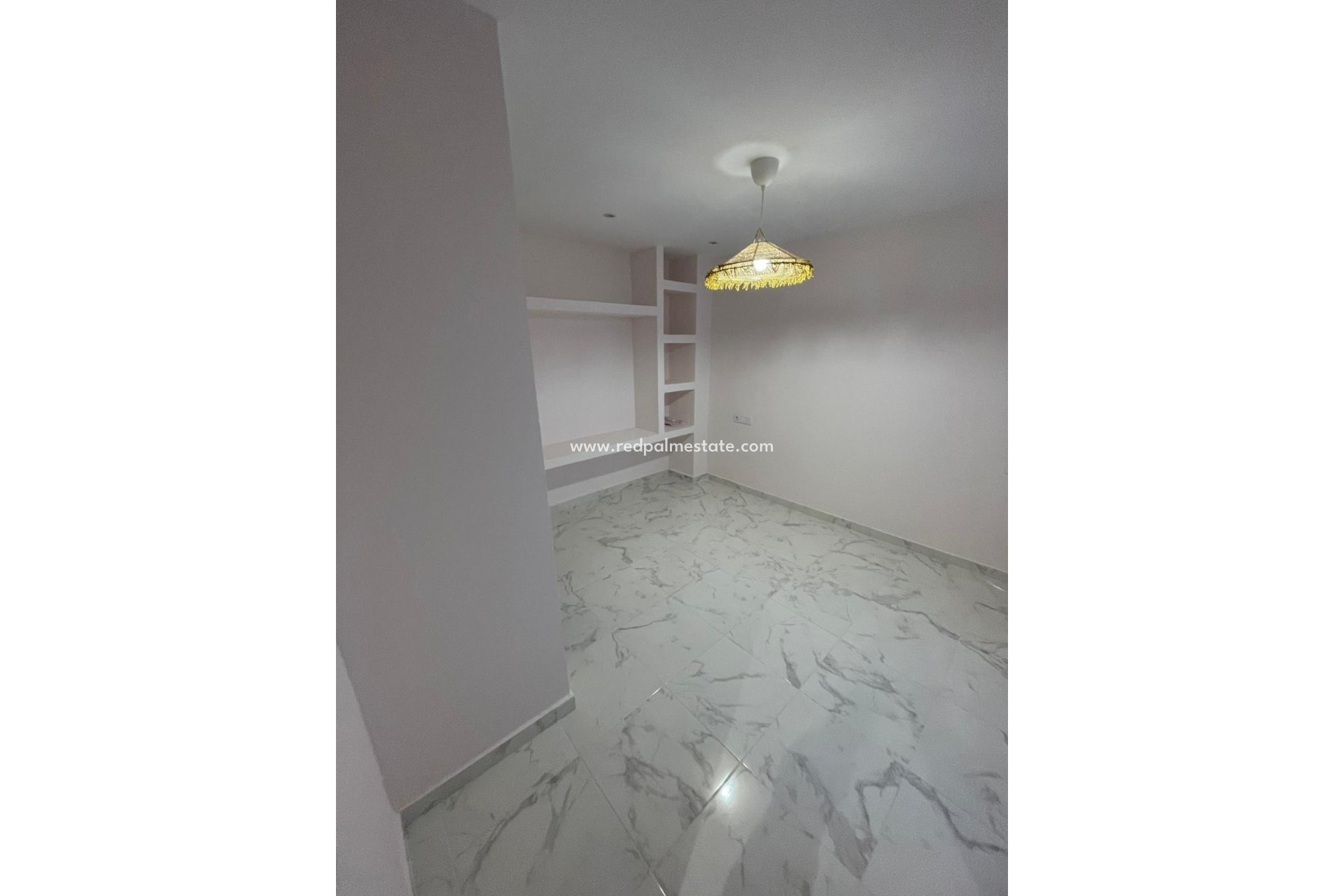 Resale - Apartments -
Torrevieja