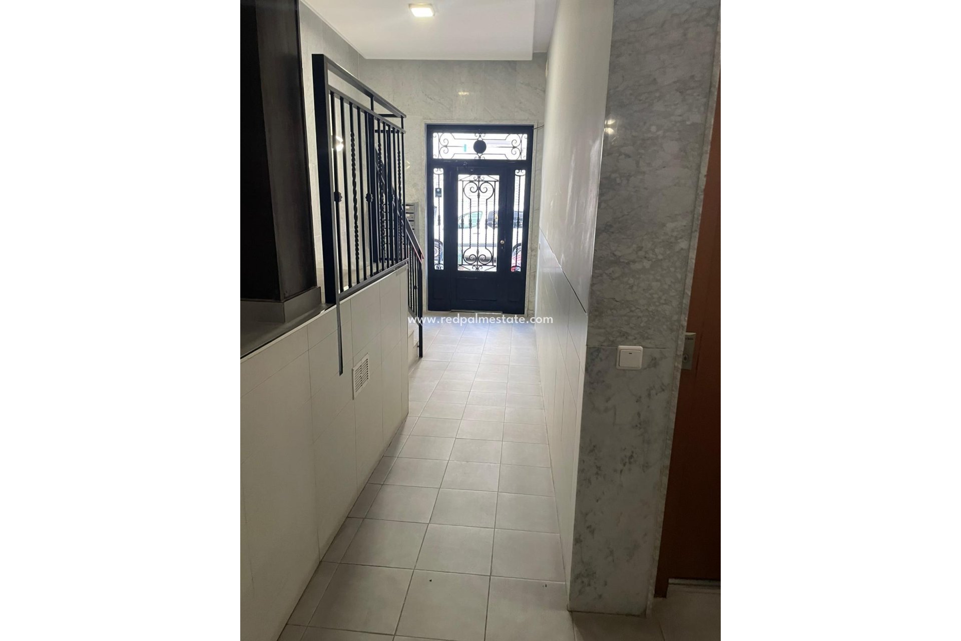 Resale - Apartments -
Torrevieja