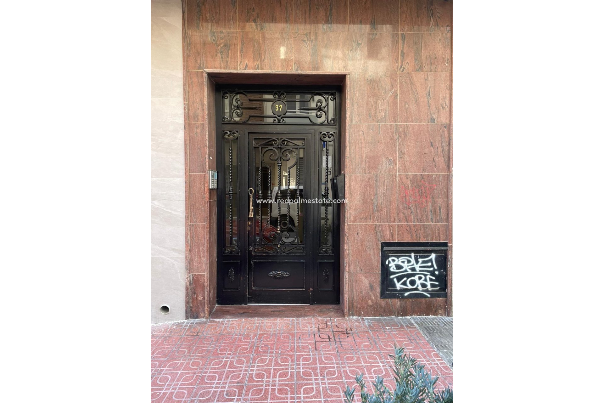 Resale - Apartments -
Torrevieja