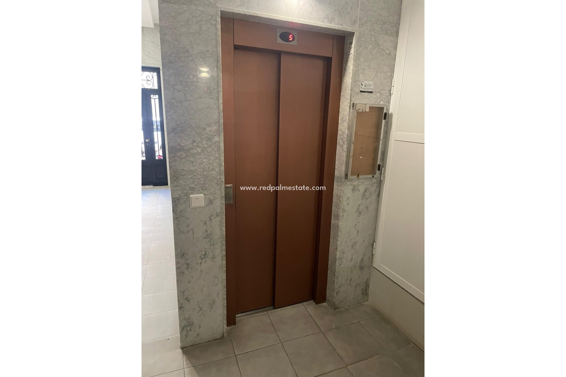 Resale - Apartments -
Torrevieja