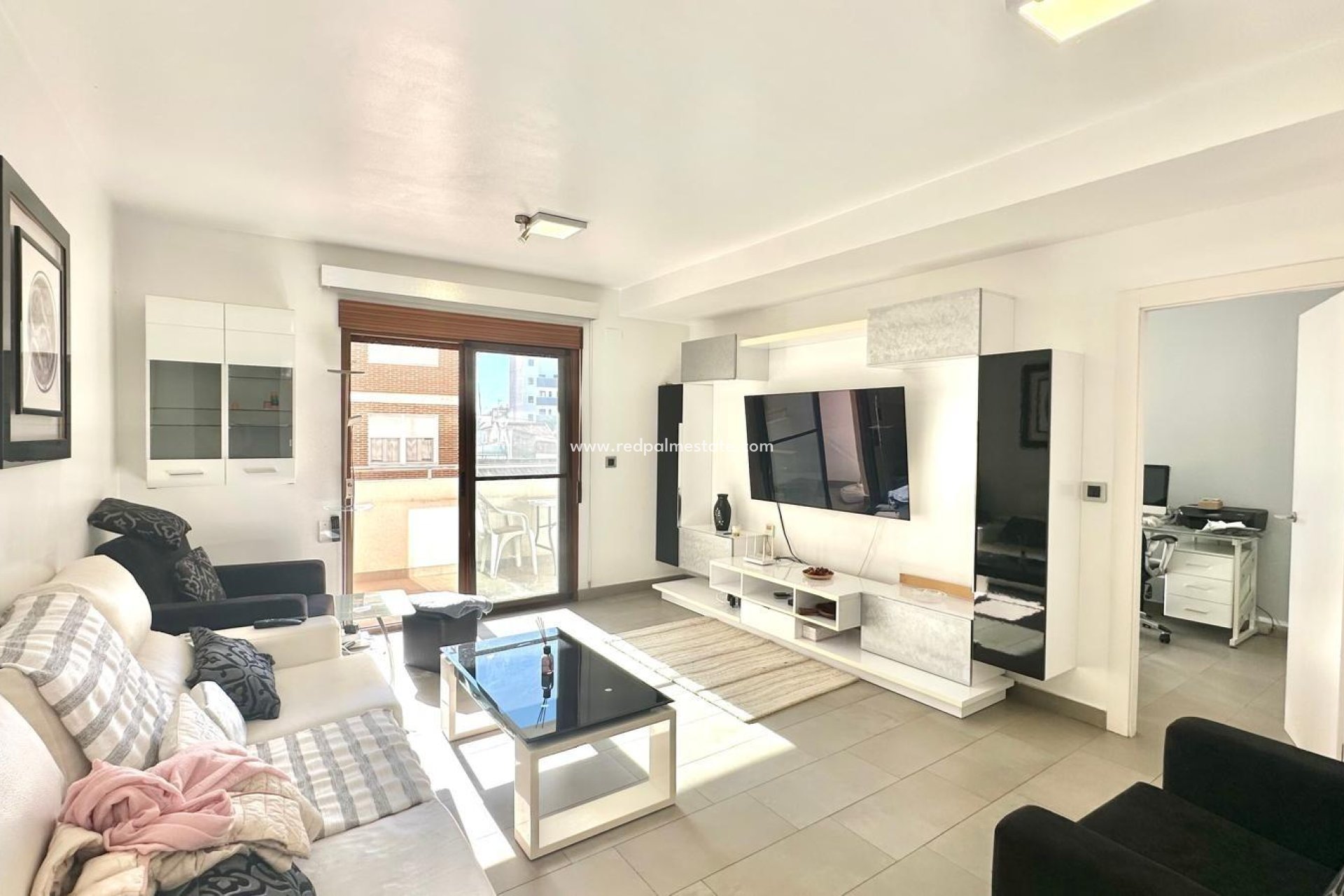 Resale - Apartments -
Torrevieja