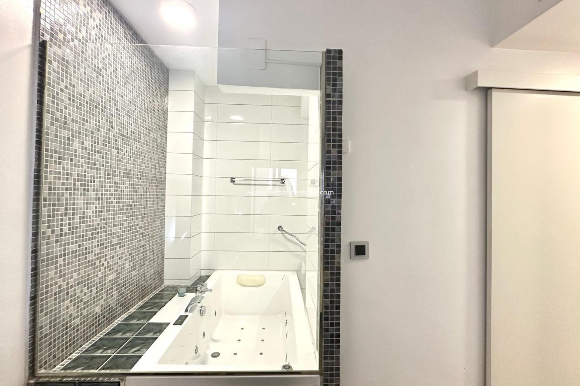 Resale - Apartments -
Torrevieja