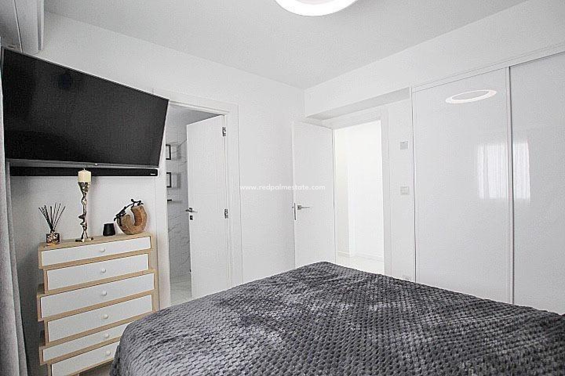 Resale - Apartments -
Torrevieja