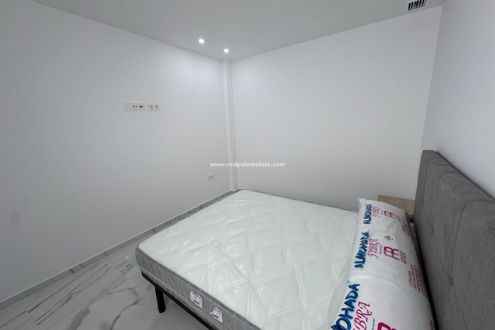 Resale - Apartments -
Torrevieja