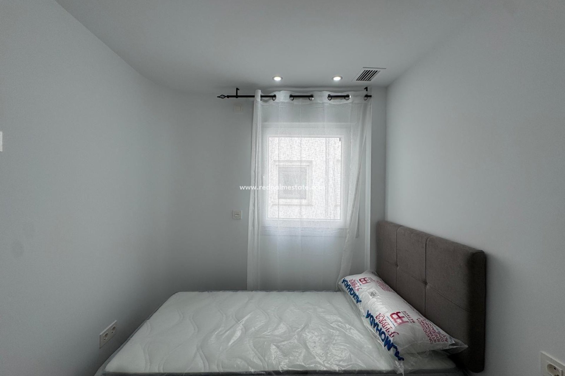 Resale - Apartments -
Torrevieja