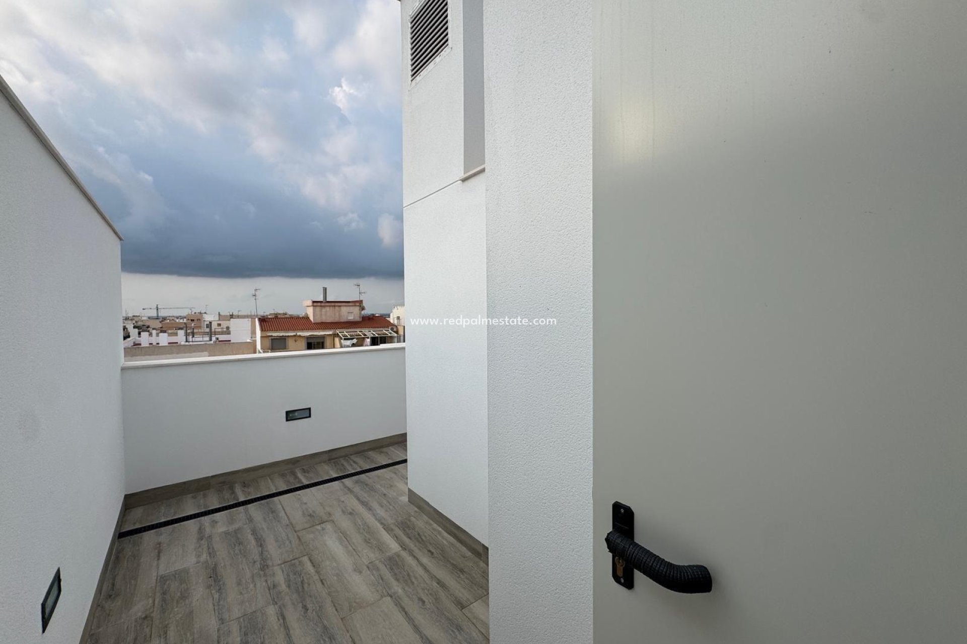 Resale - Apartments -
Torrevieja