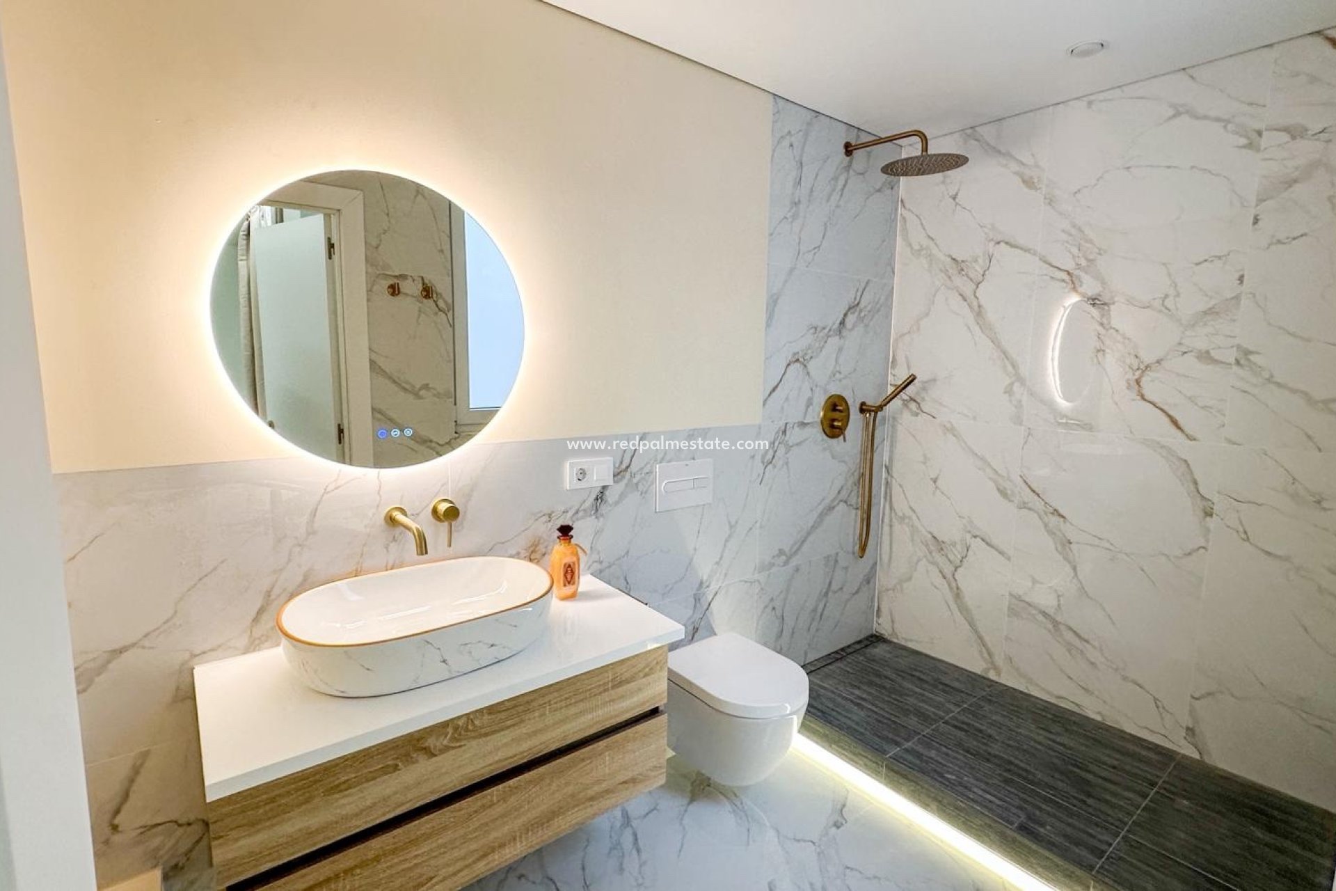 Resale - Apartments -
Torrevieja