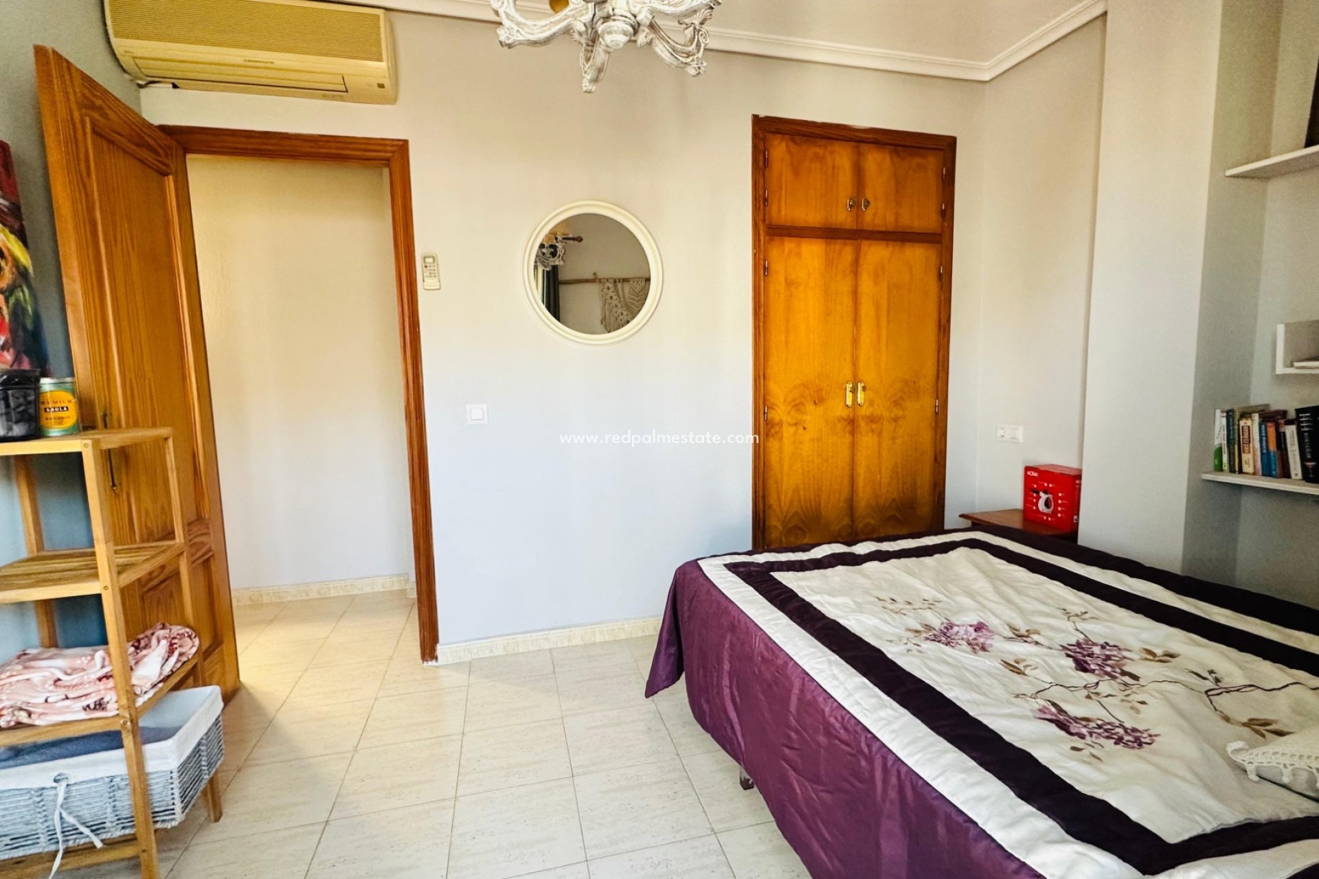 Resale - Apartments -
Torrevieja