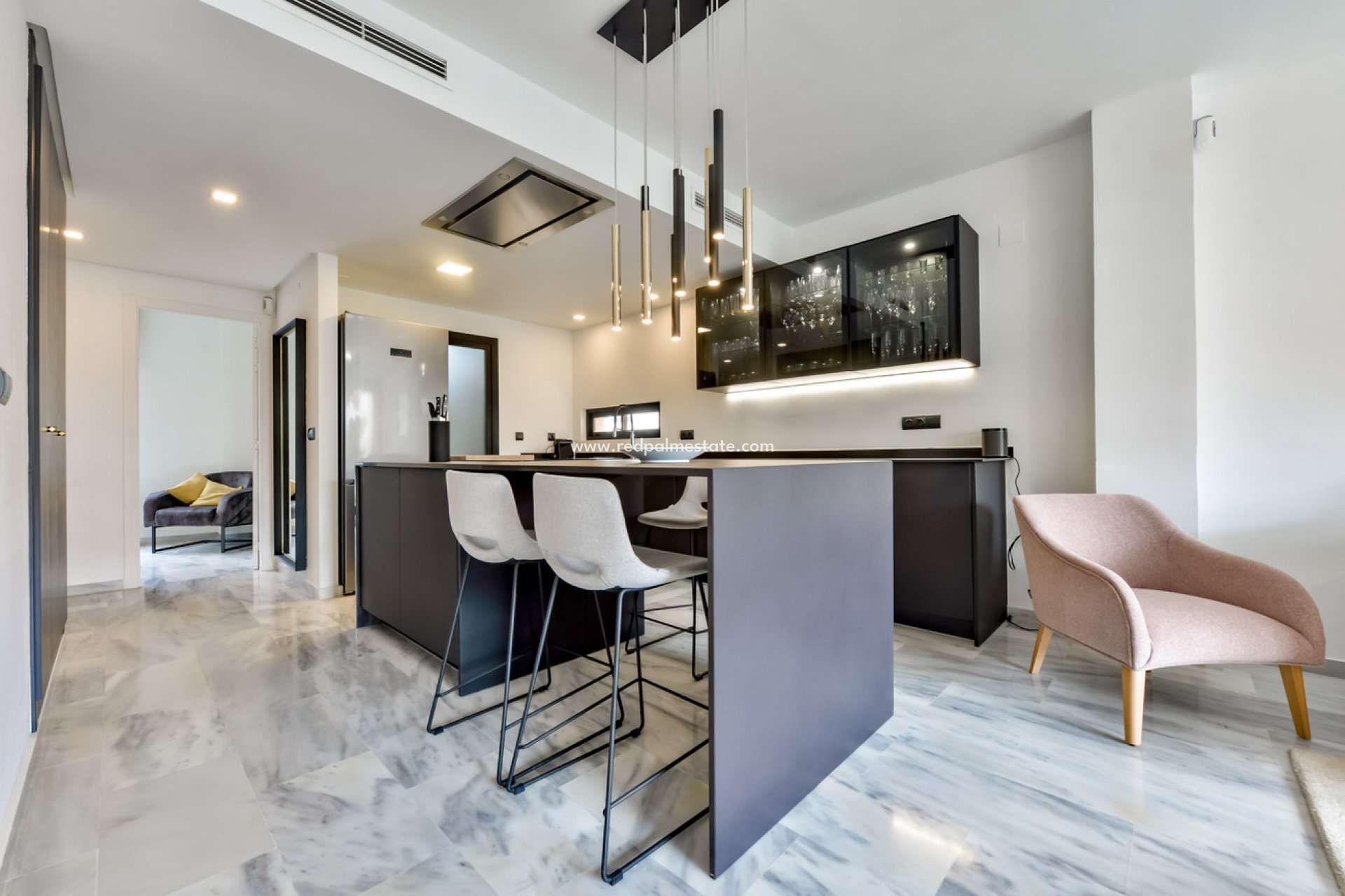 Resale - Apartments -
Villajoyosa - La Cala