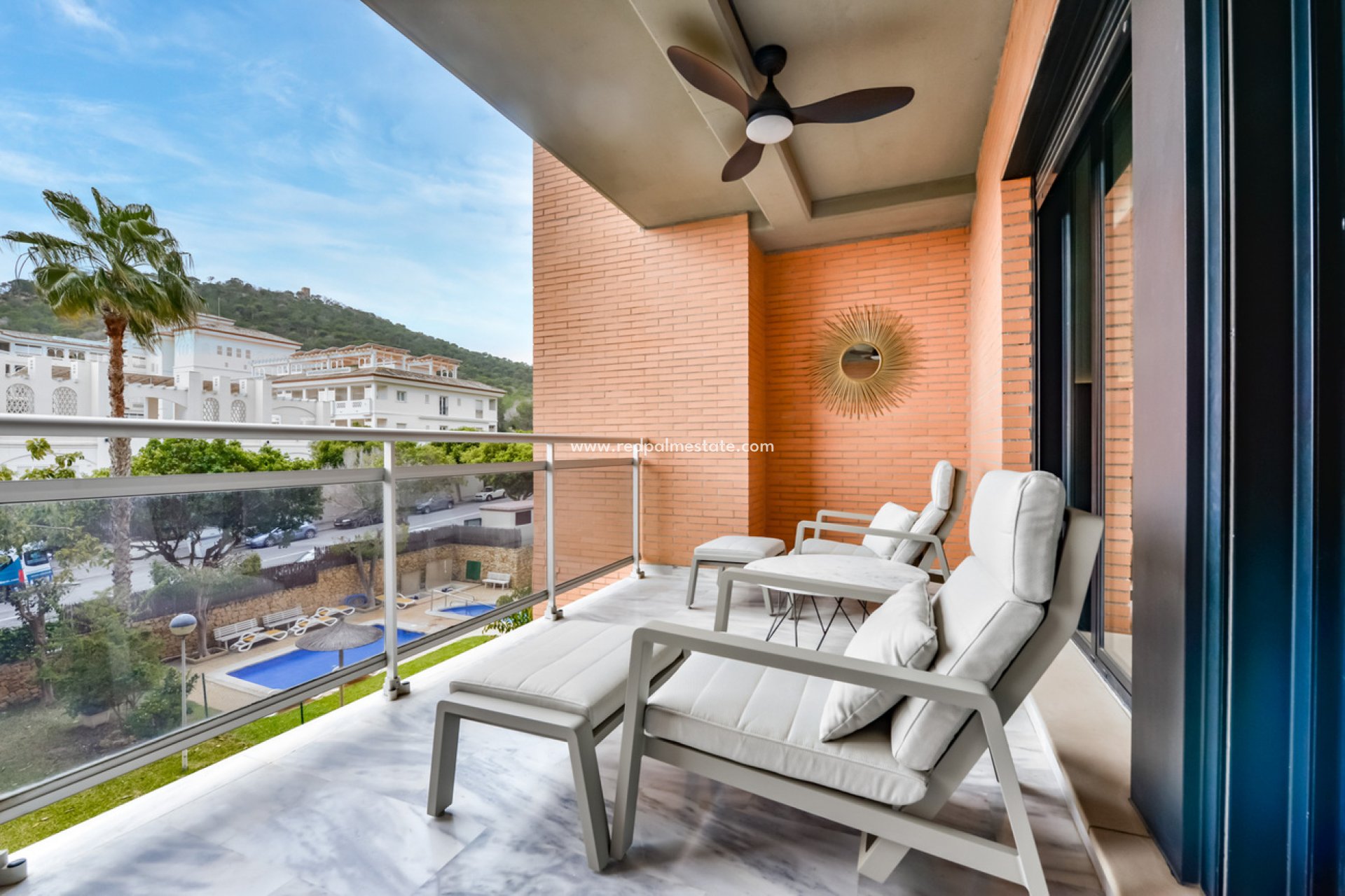 Resale - Apartments -
Villajoyosa - La Cala