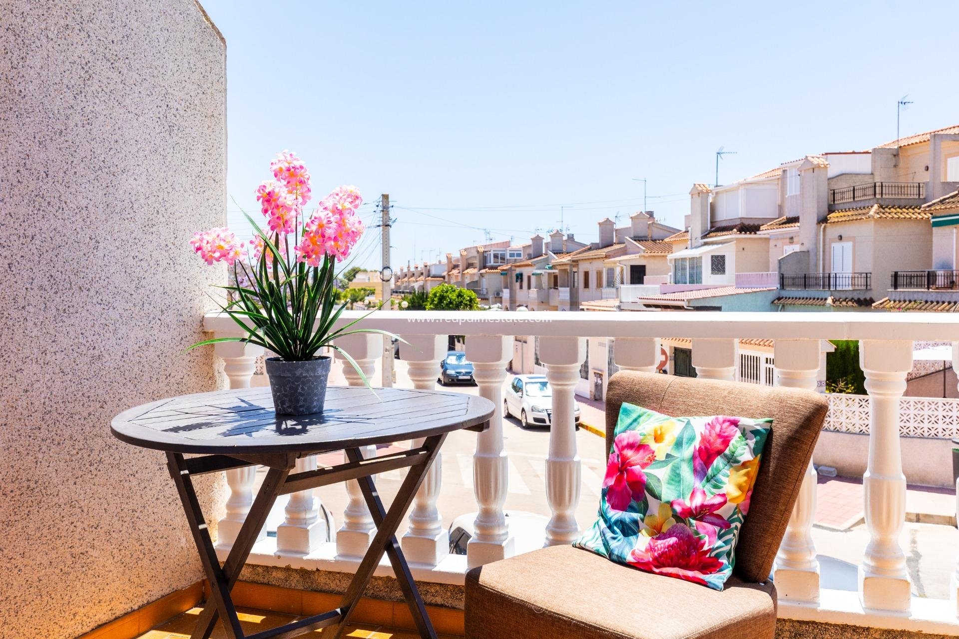 Resale - Bungalow -
Guardamar del Segura - El Moncayo