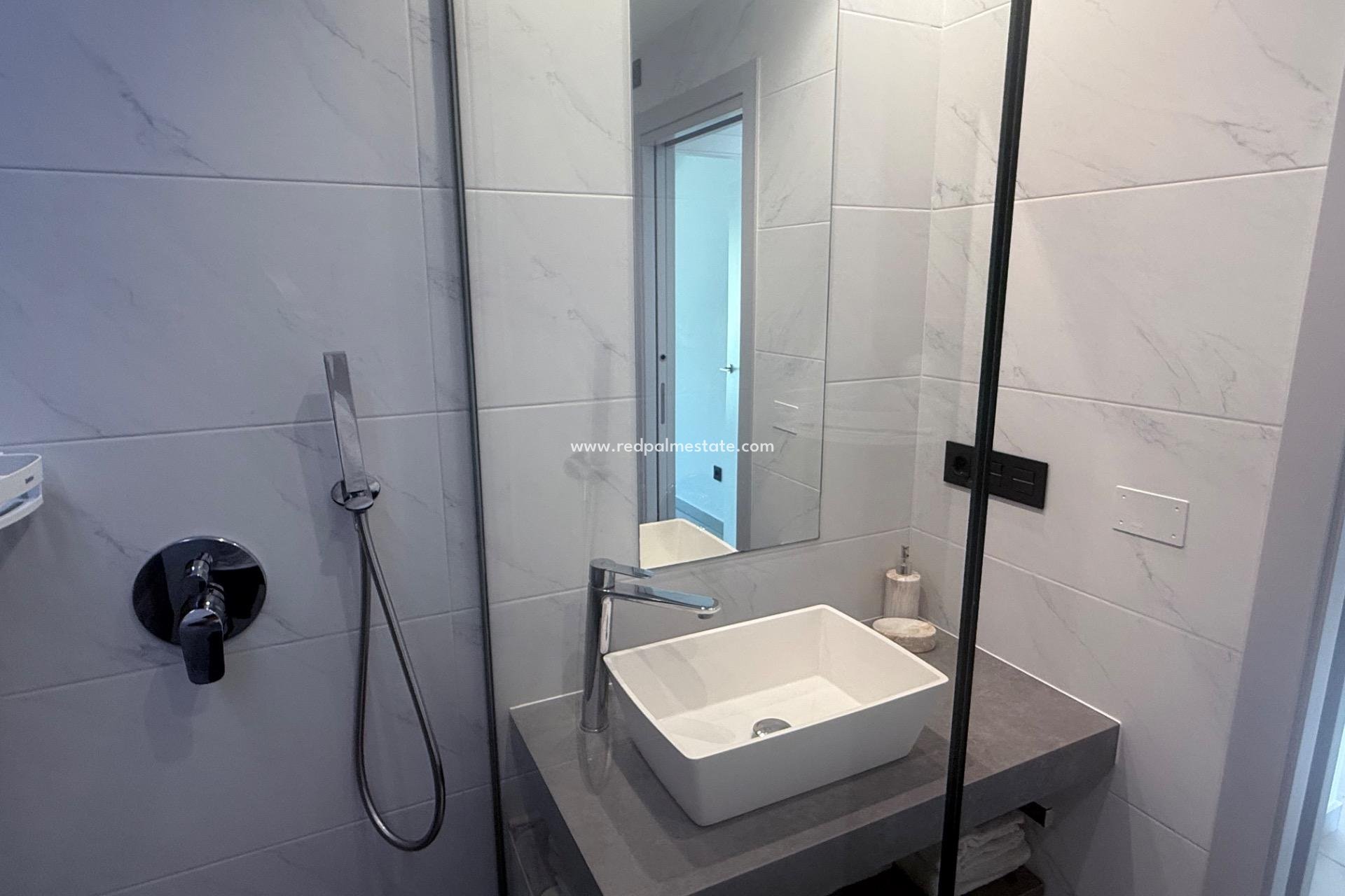 Resale - Bungalow -
Guardamar del Segura - EL RASO