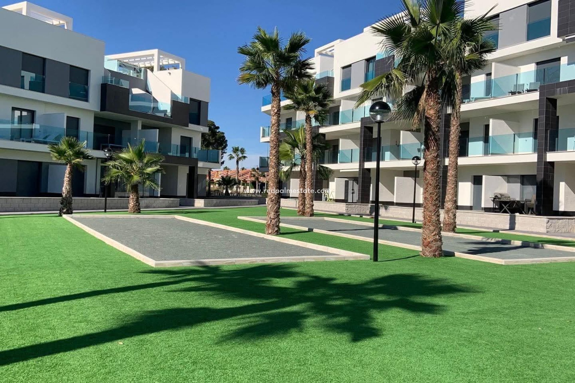 Resale - Bungalow -
Guardamar del Segura - EL RASO