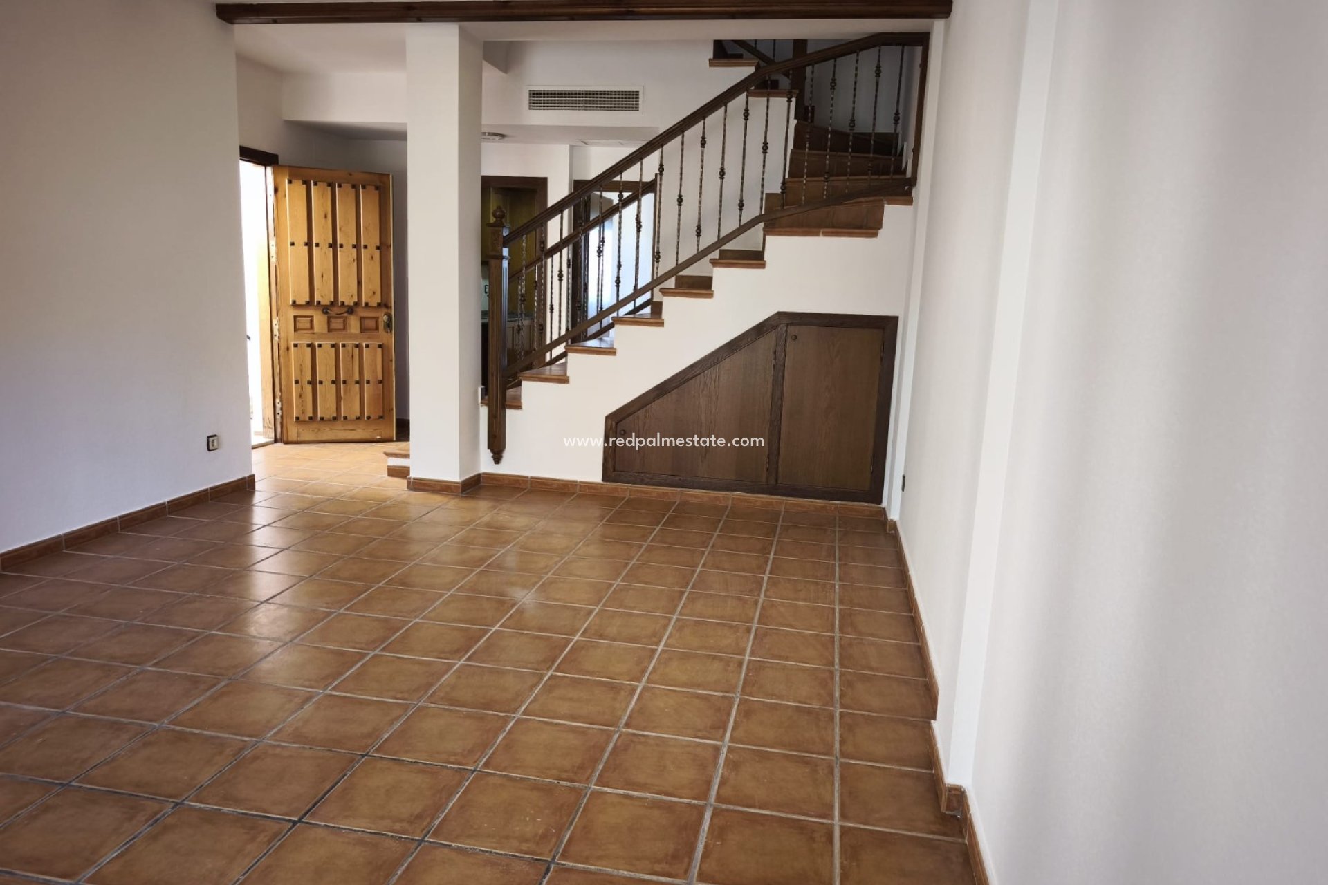 Resale - Bungalow -
La Finca Golf Resort - Inland