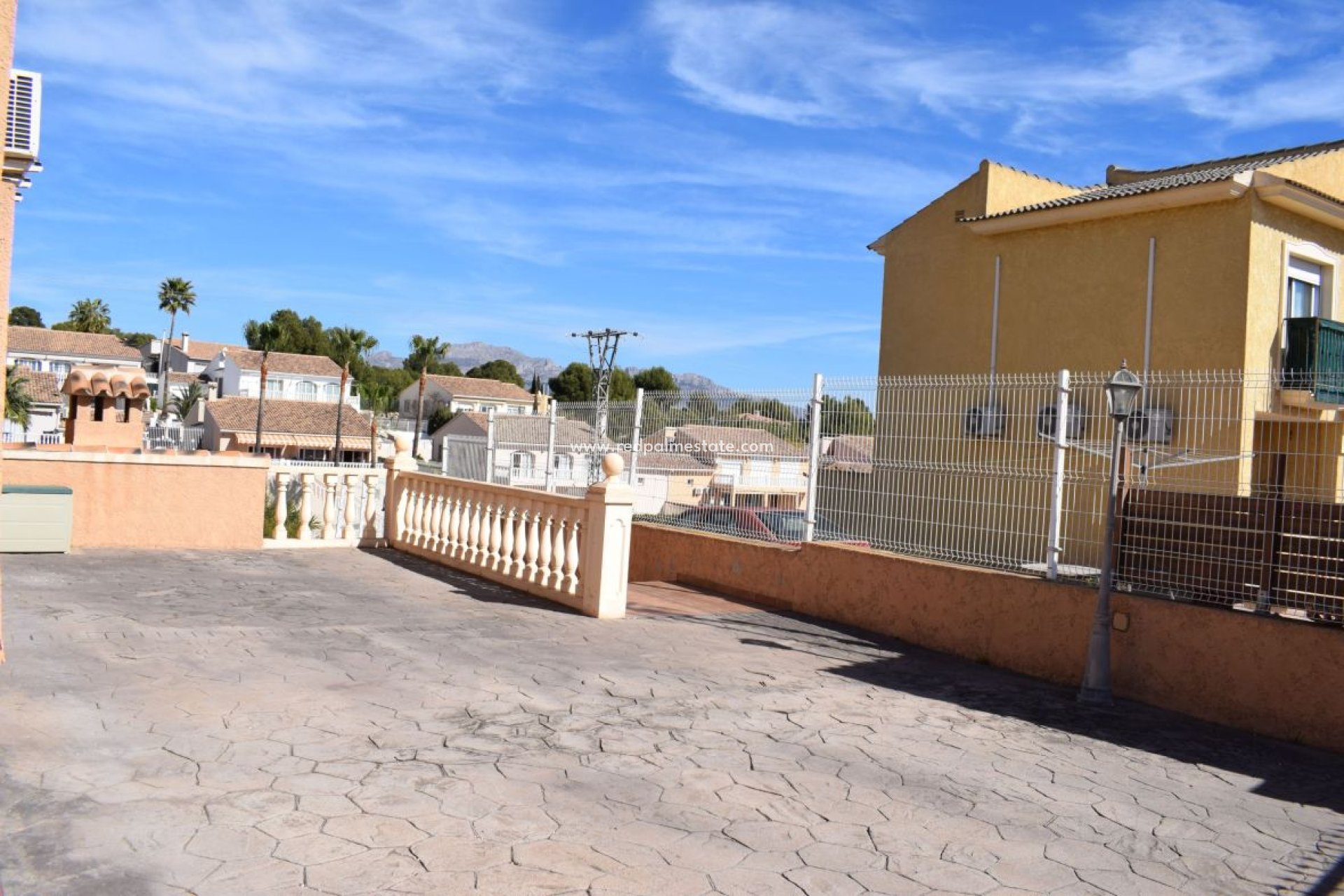 Resale - Bungalow -
La Nucía - Costa Blanca