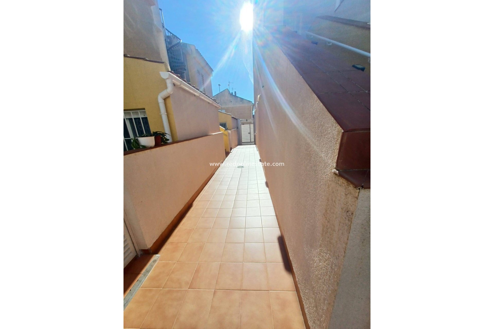 Resale - Bungalow -
Los Alczares - La Minería