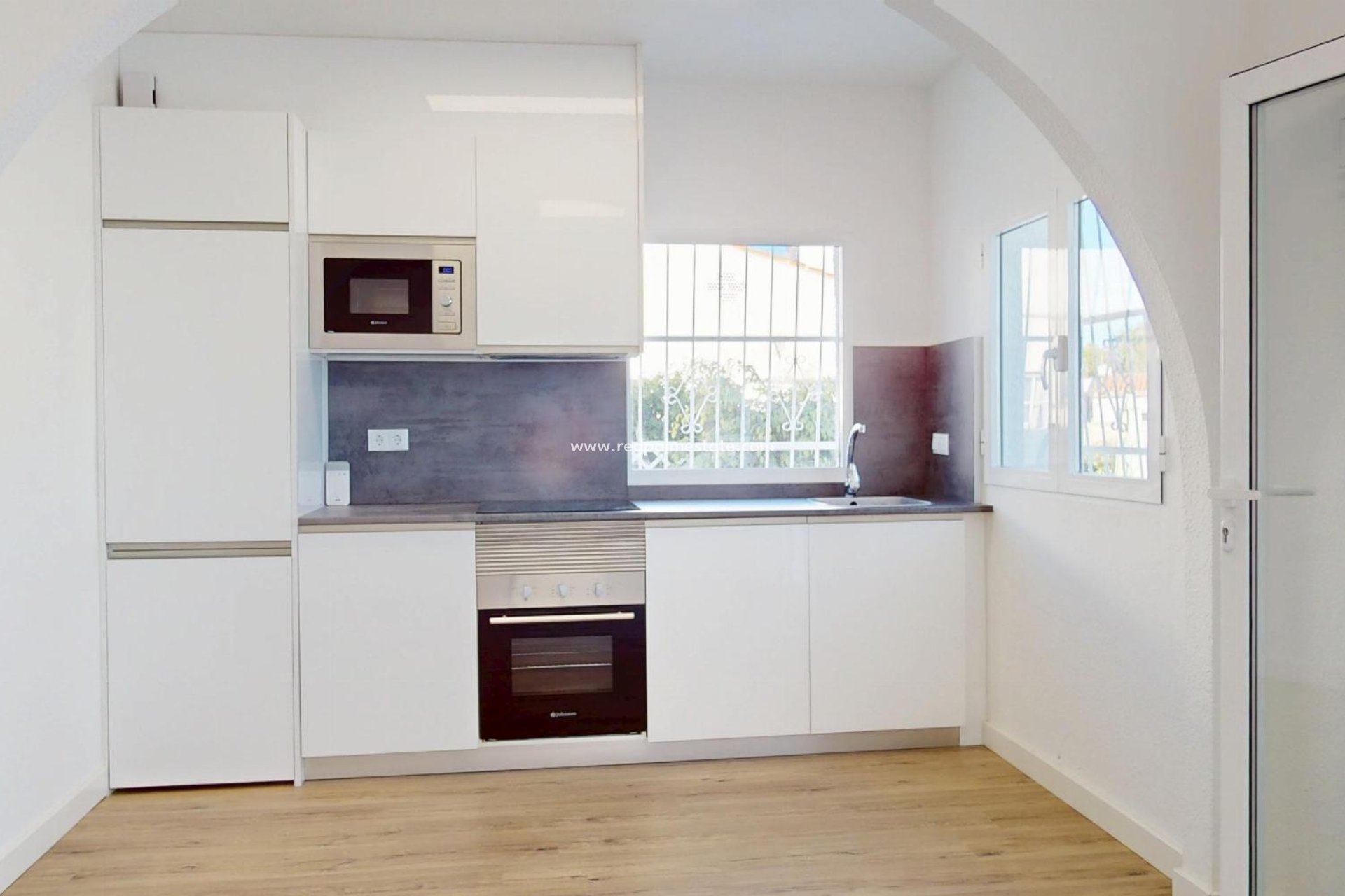 Resale - Bungalow -
Orihuela Costa - Blue Lagoon