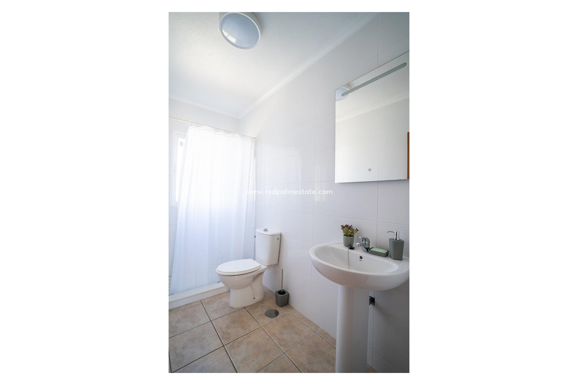 Resale - Bungalow -
Orihuela Costa - Cabo Roig