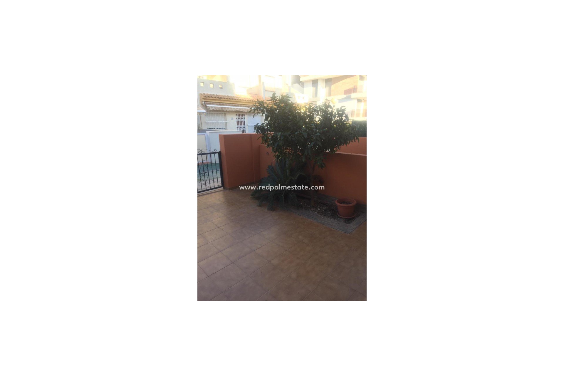 Resale - Bungalow -
Orihuela Costa - Costa Blanca