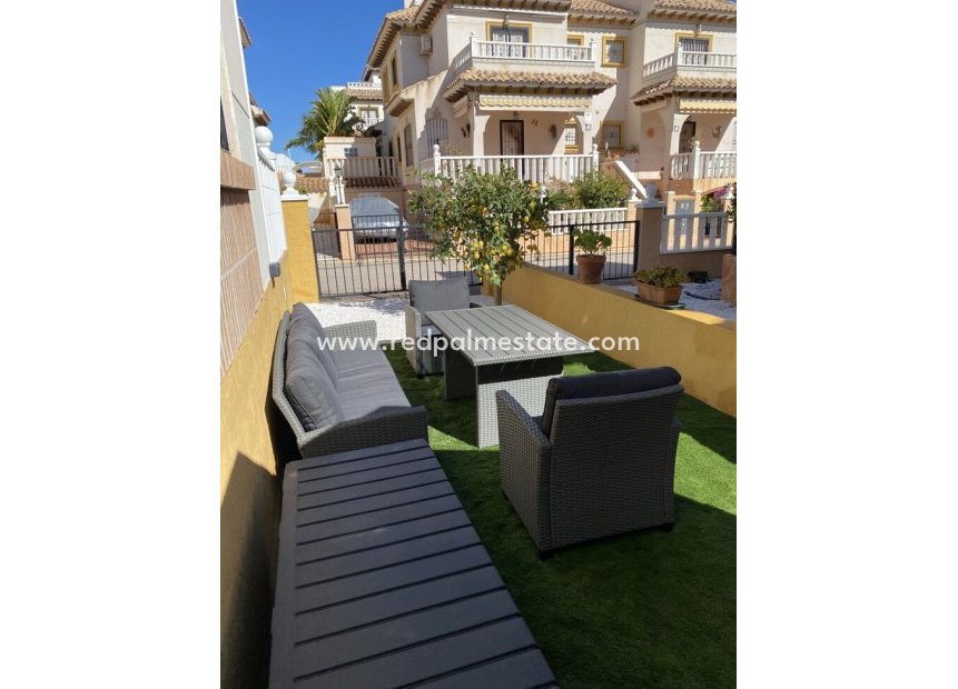Resale - Bungalow -
Orihuela Costa - Costa Blanca